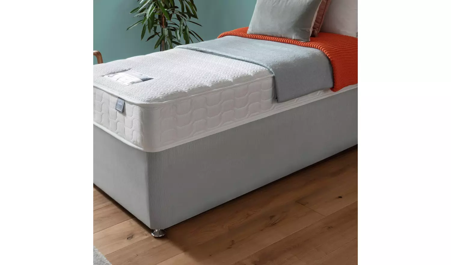 Silentnight Hatfield Single Memory Divan Bed - Grey