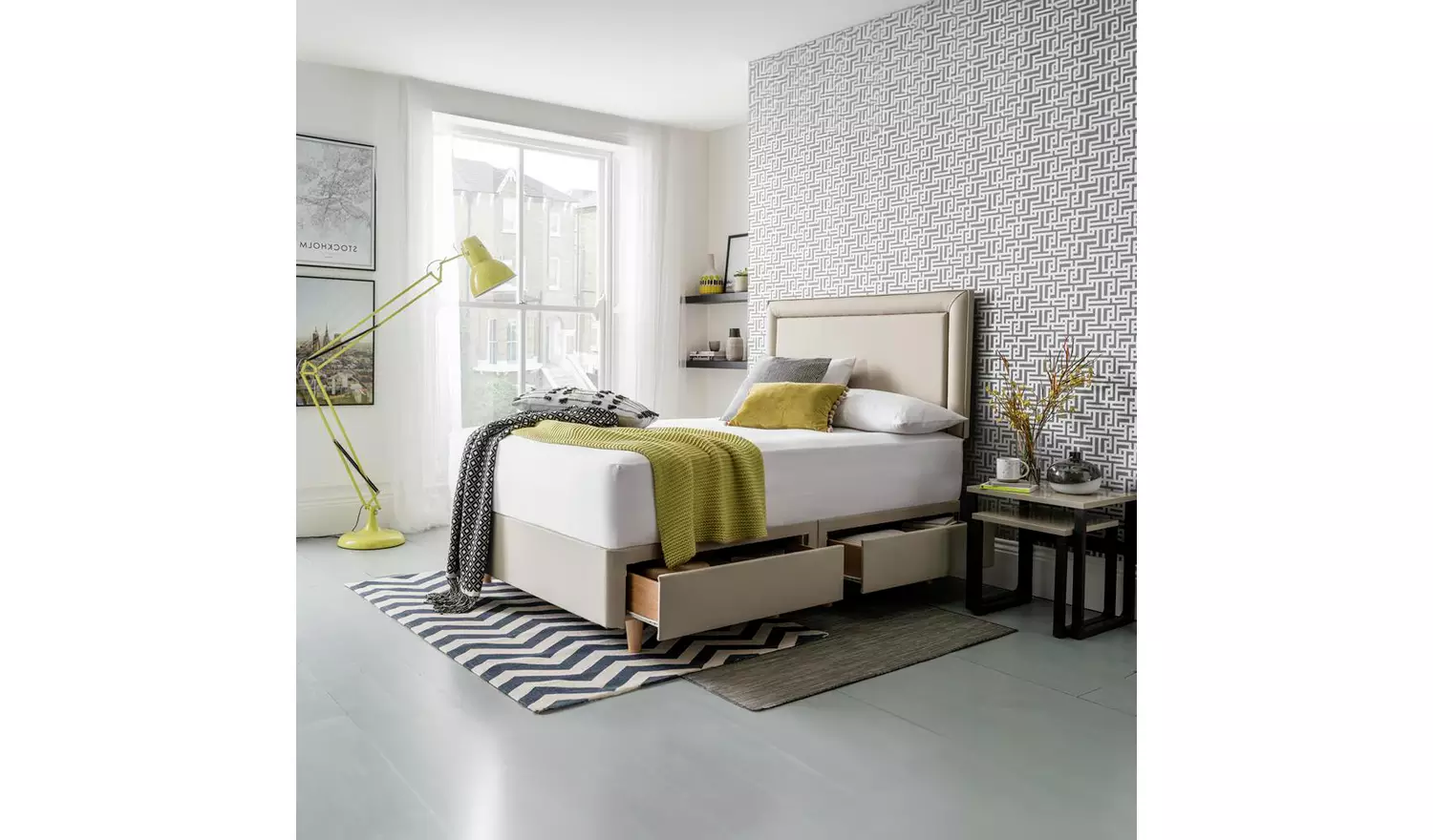 Silentnight Toulouse Superking 4 Drawer Divan Set- Sandstone