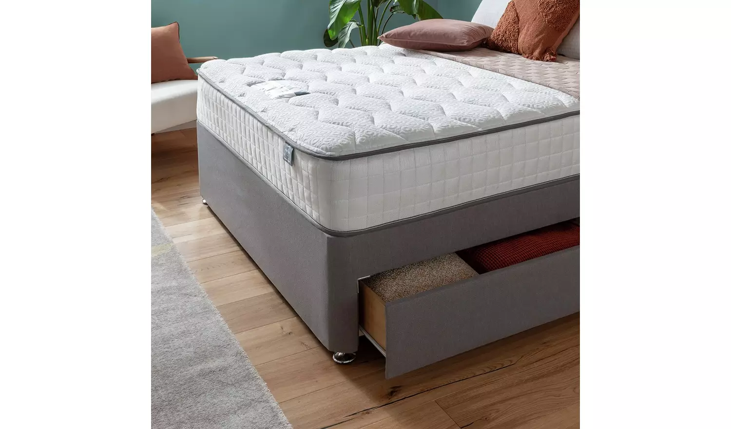 Silentnight Memory Kingsize 2 Drawer Divan Bed - Grey