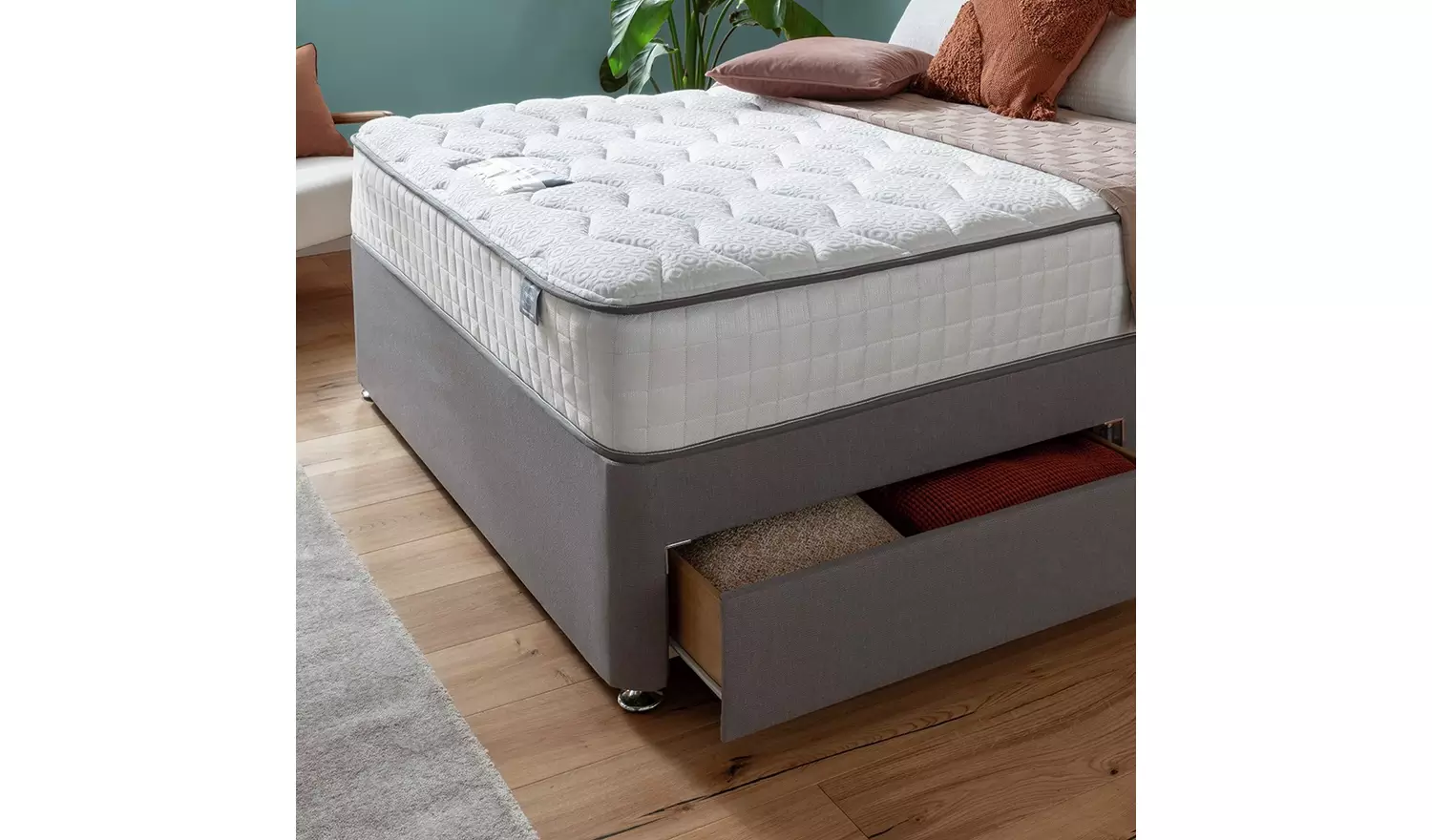 Silentnight Memory Kingsize 4 Drawer Divan Bed - Grey