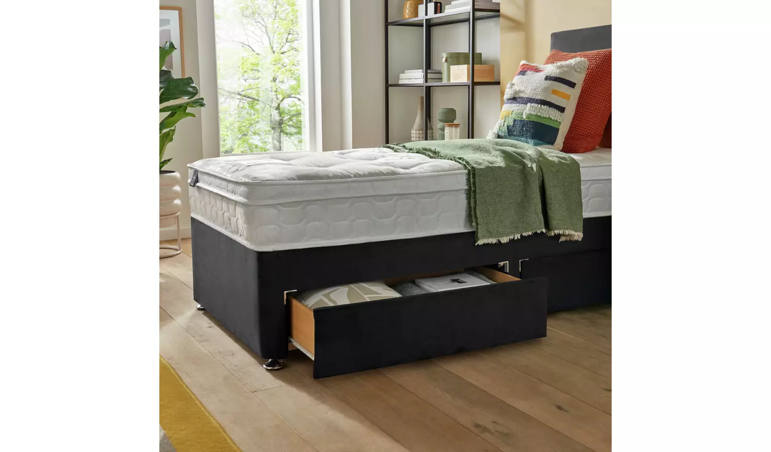 Silentnight Travis Single Ortho 2 Drawer Divan Bed- Charcoal