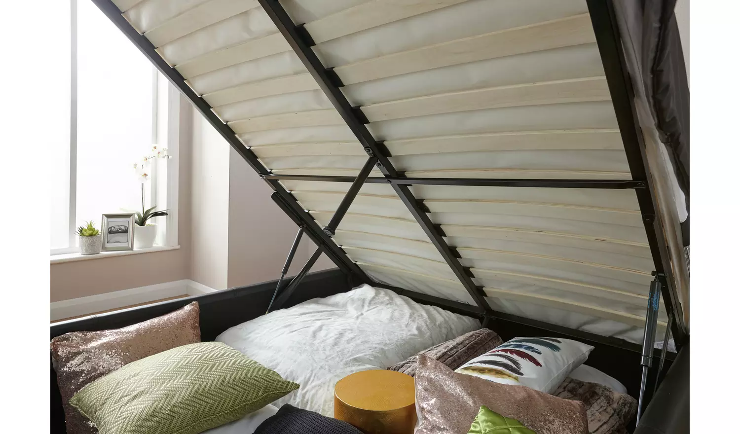 GFW Hollywood Ottoman Double Bed Frame - Black