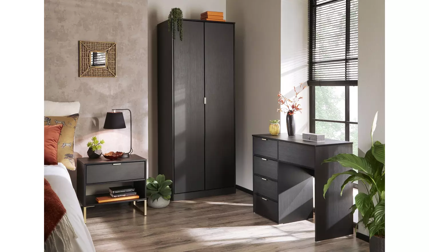 Livara Messina 2 Door Wardrobe - Black