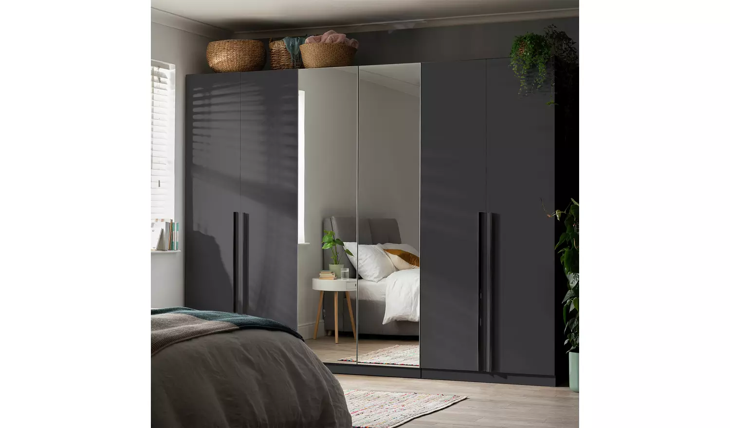 Habitat Munich 6 Door 2 Mirror Wardrobe - Anthracite