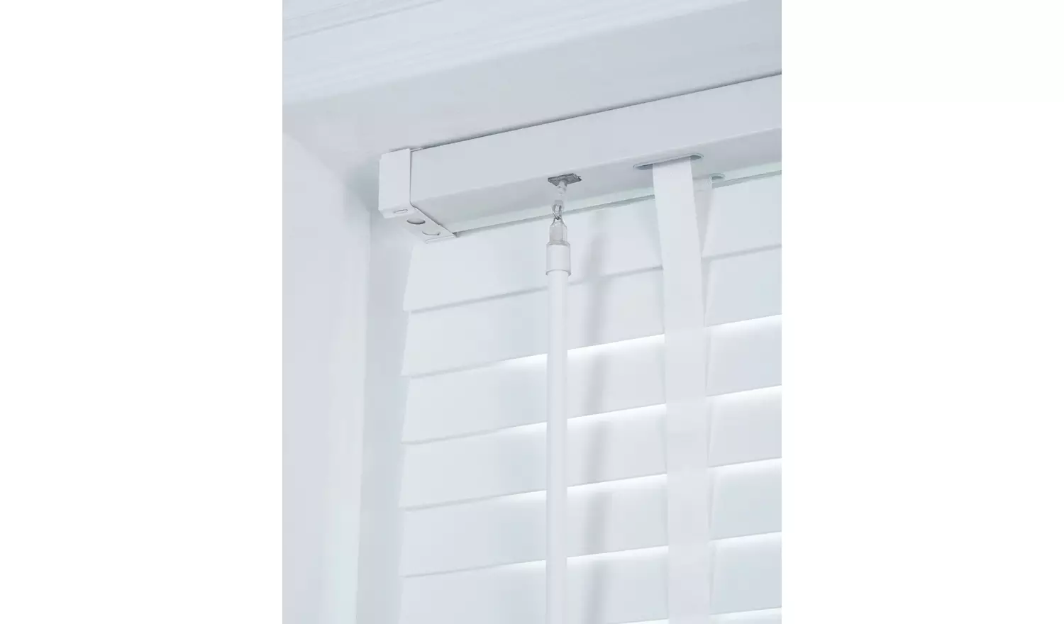 Little Black Book Basswood White Venetian Blind - 95cm