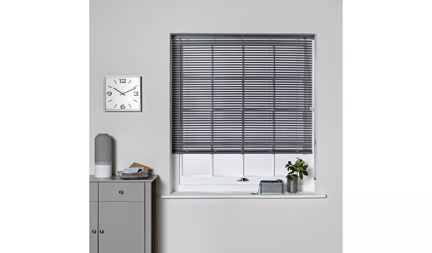 Argos Home Plastic Flint Grey Venetian Blind - 120cm