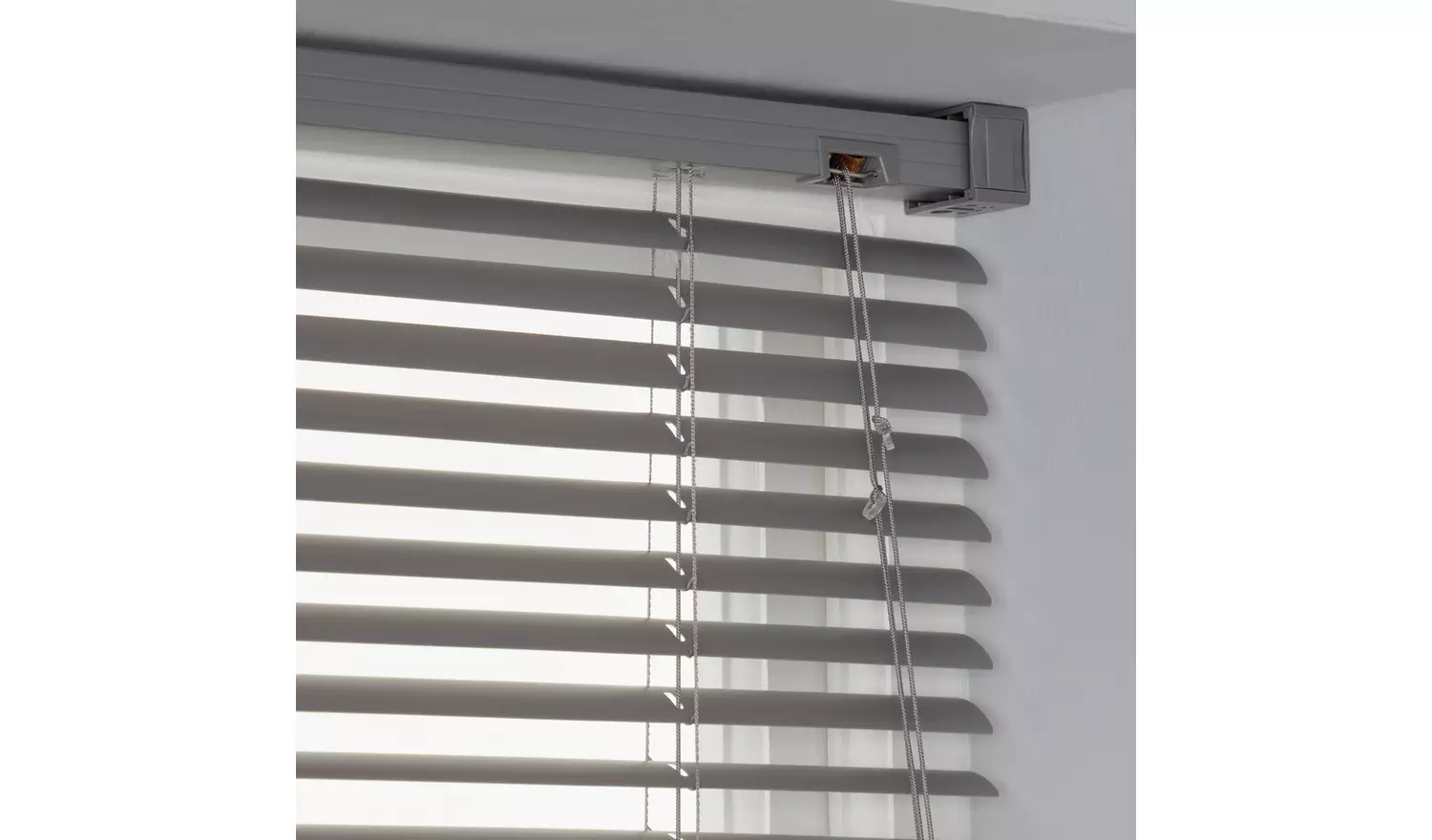 Argos Home Plastic Flint Grey Venetian Blind - 120cm