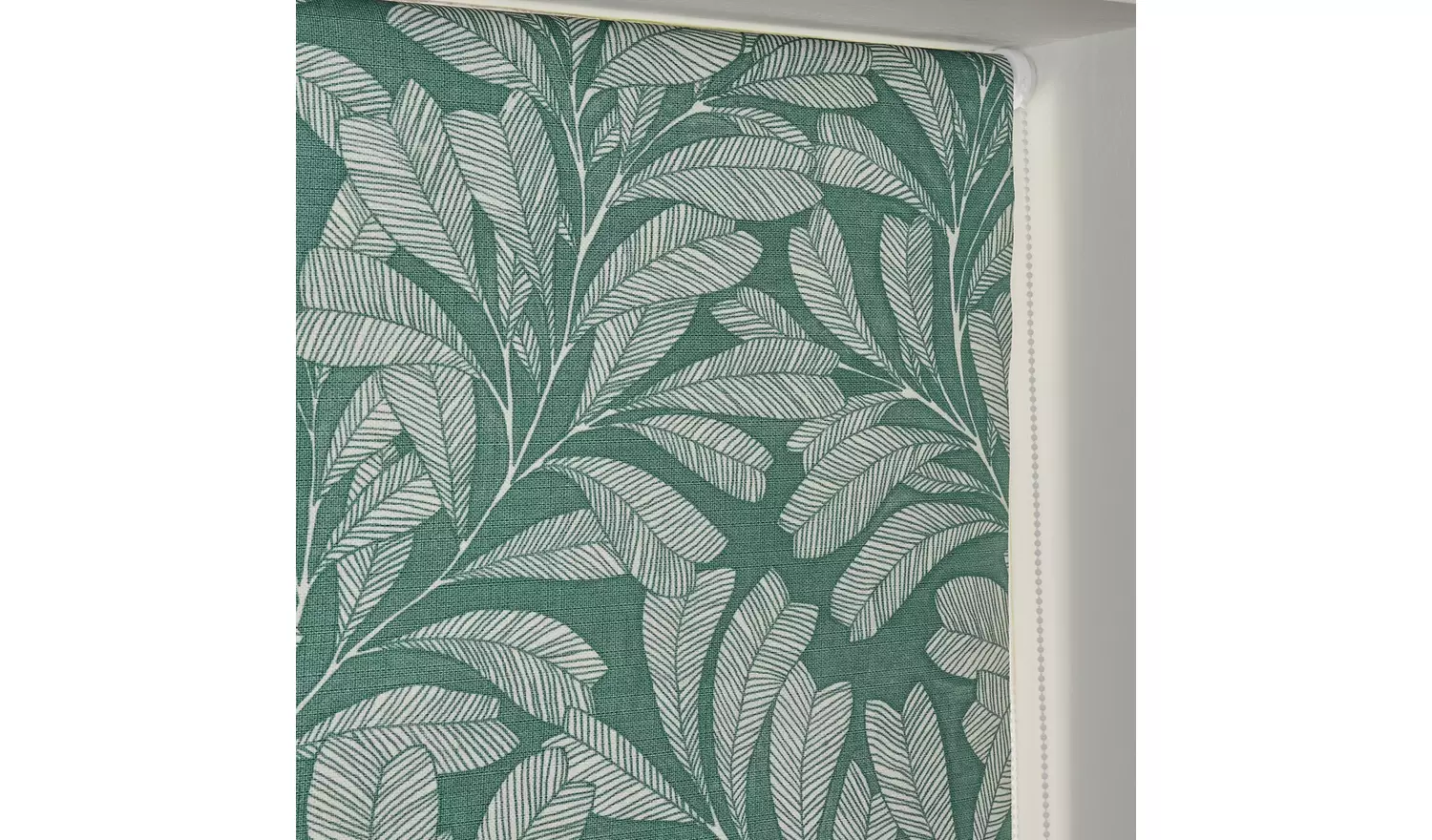 Habitat Linear Leaves Blackout Green Roller Blind - 90cm