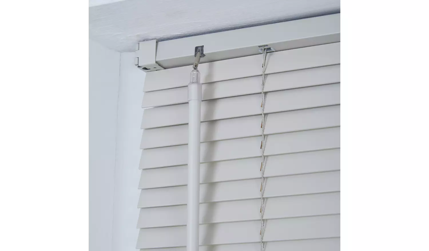 Little Black Book Basswood Grey Venetian Blind - 90cm