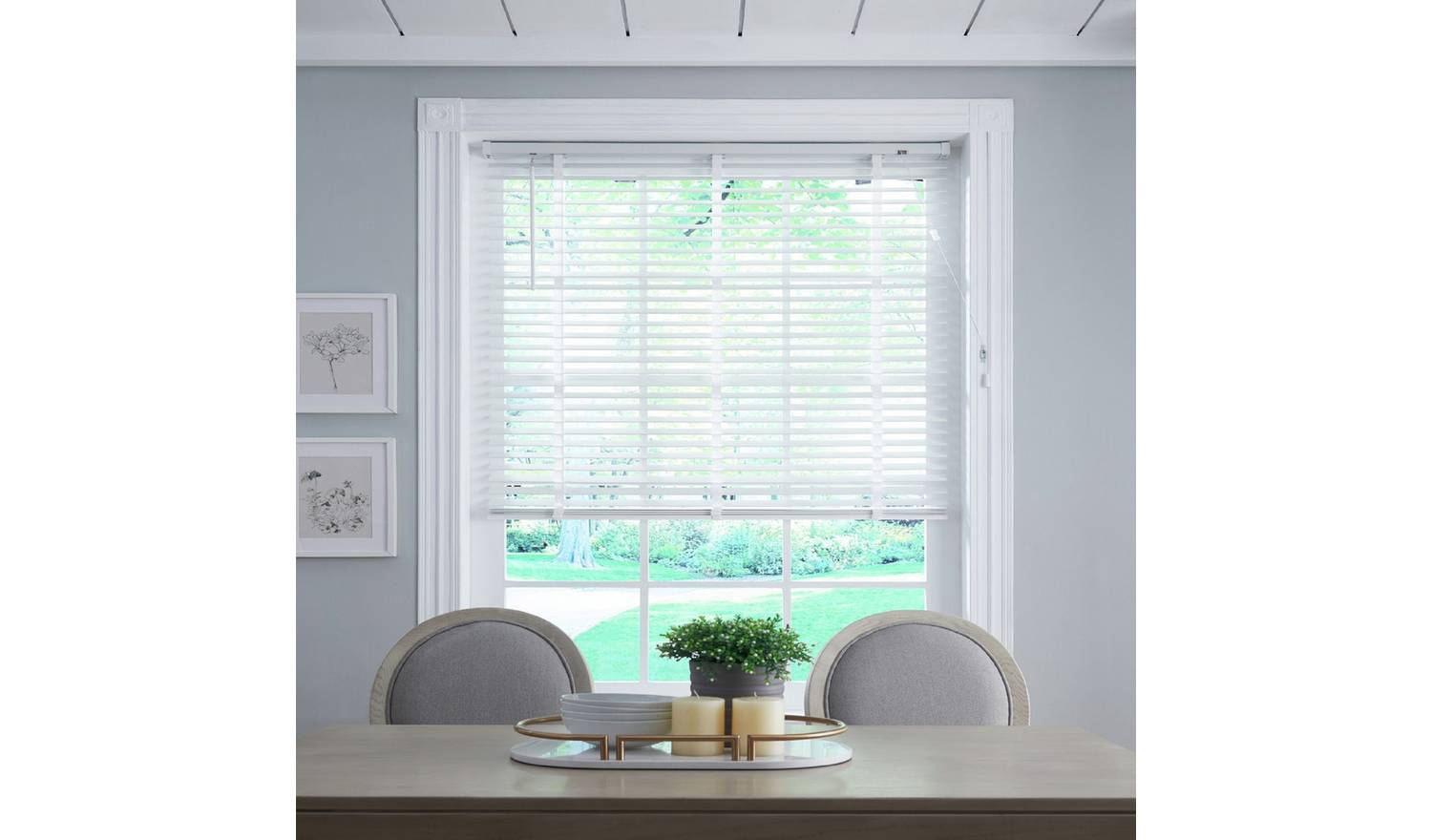 Little Black Book Basswood White Venetian Blind - 60cm