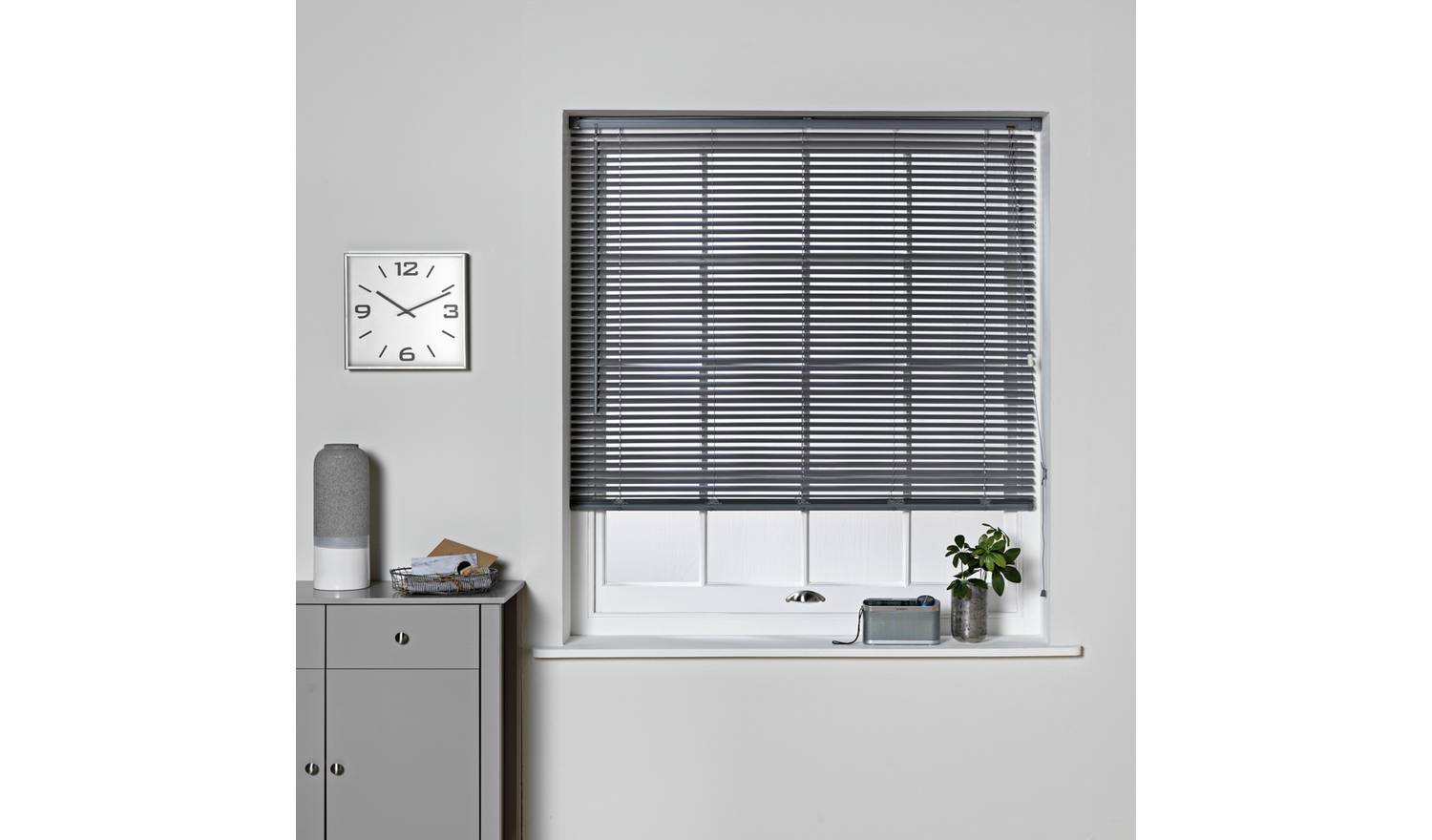 Argos Home Plastic Flint Grey Venetian Blind - 120cm