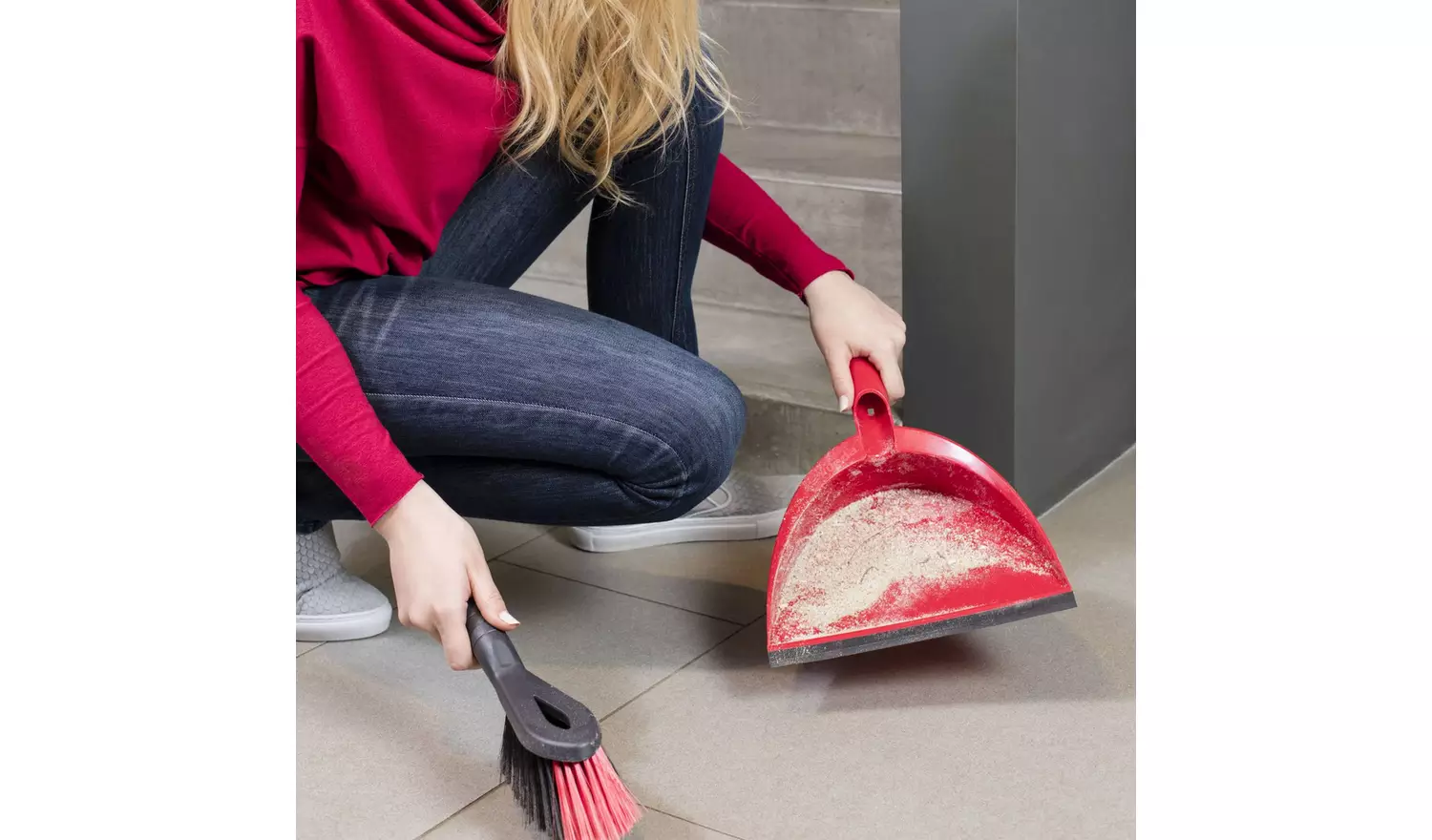 Vileda DuActiva Broom and Dustpan & Brush Set