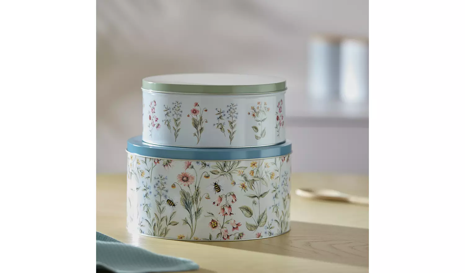 Argos Home Bee Floral Pack of 2 Cake Tin