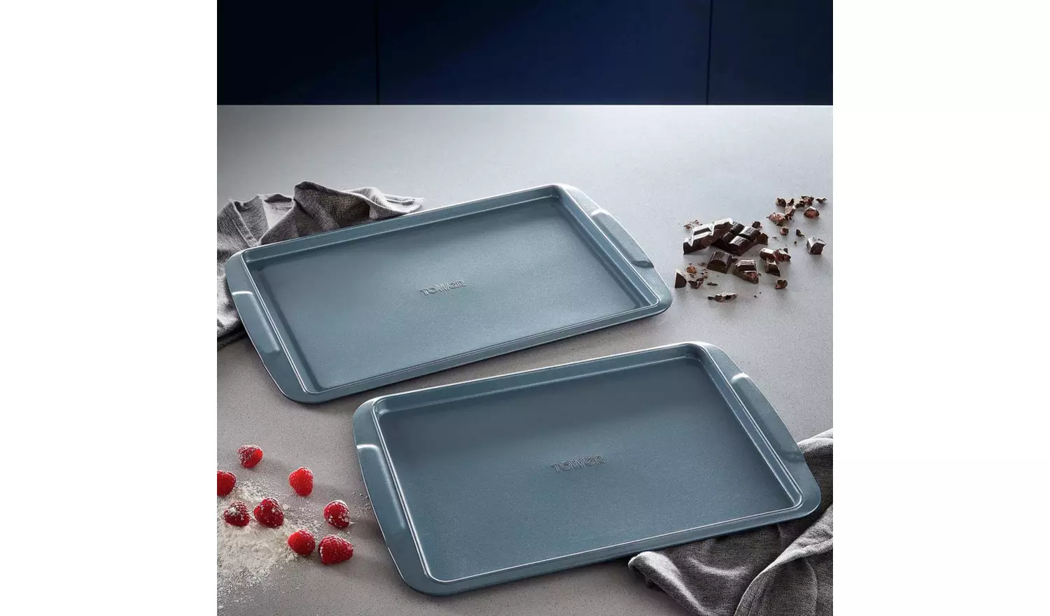 Tower Cerasure 2 Piece Non Stick Steel Baking Tray Set