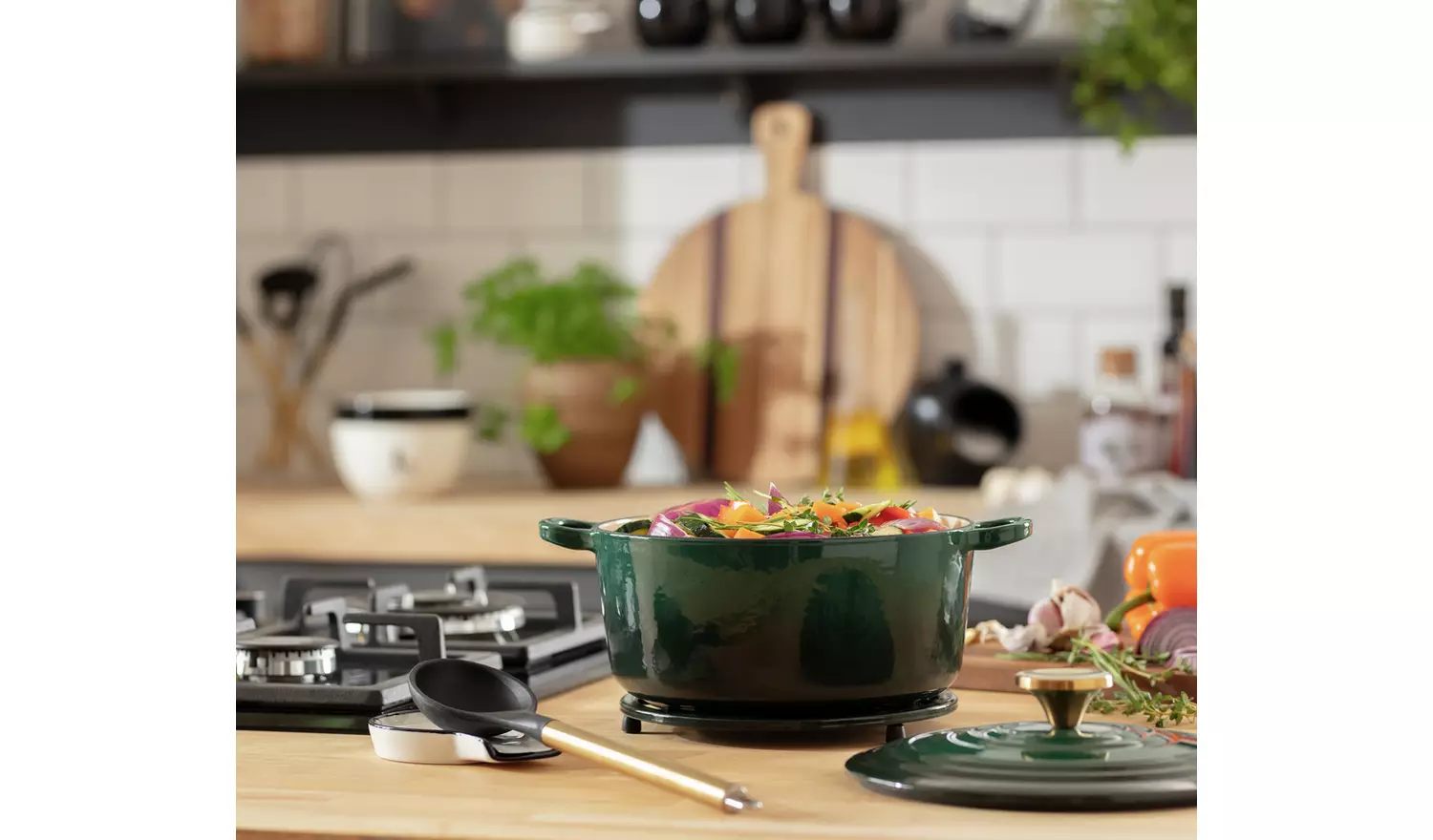 Habitat 3.3 Litre Cast Iron Casserole Dish - Green