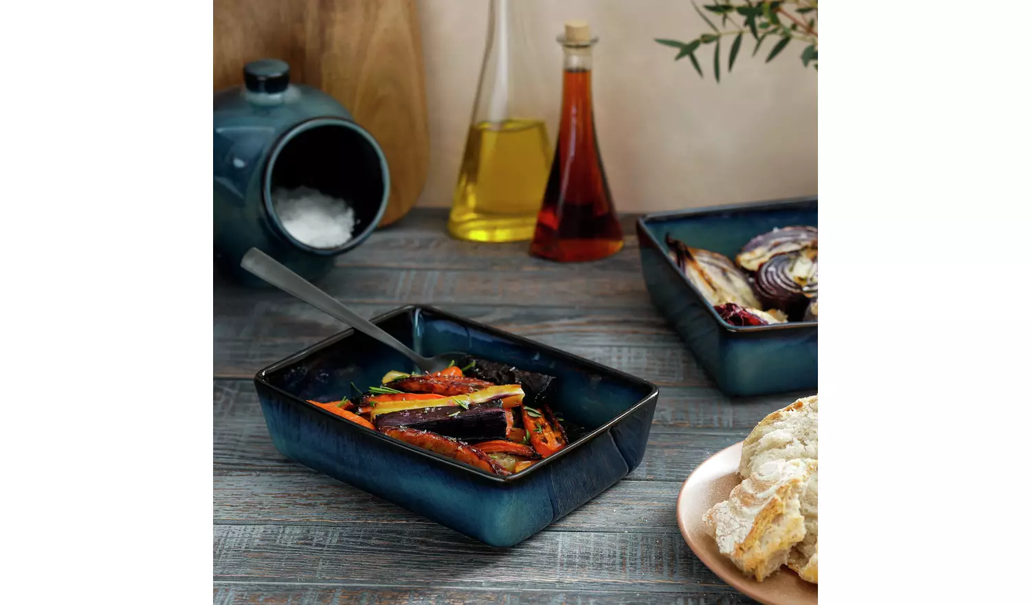 Habitat Stoneware Roaster