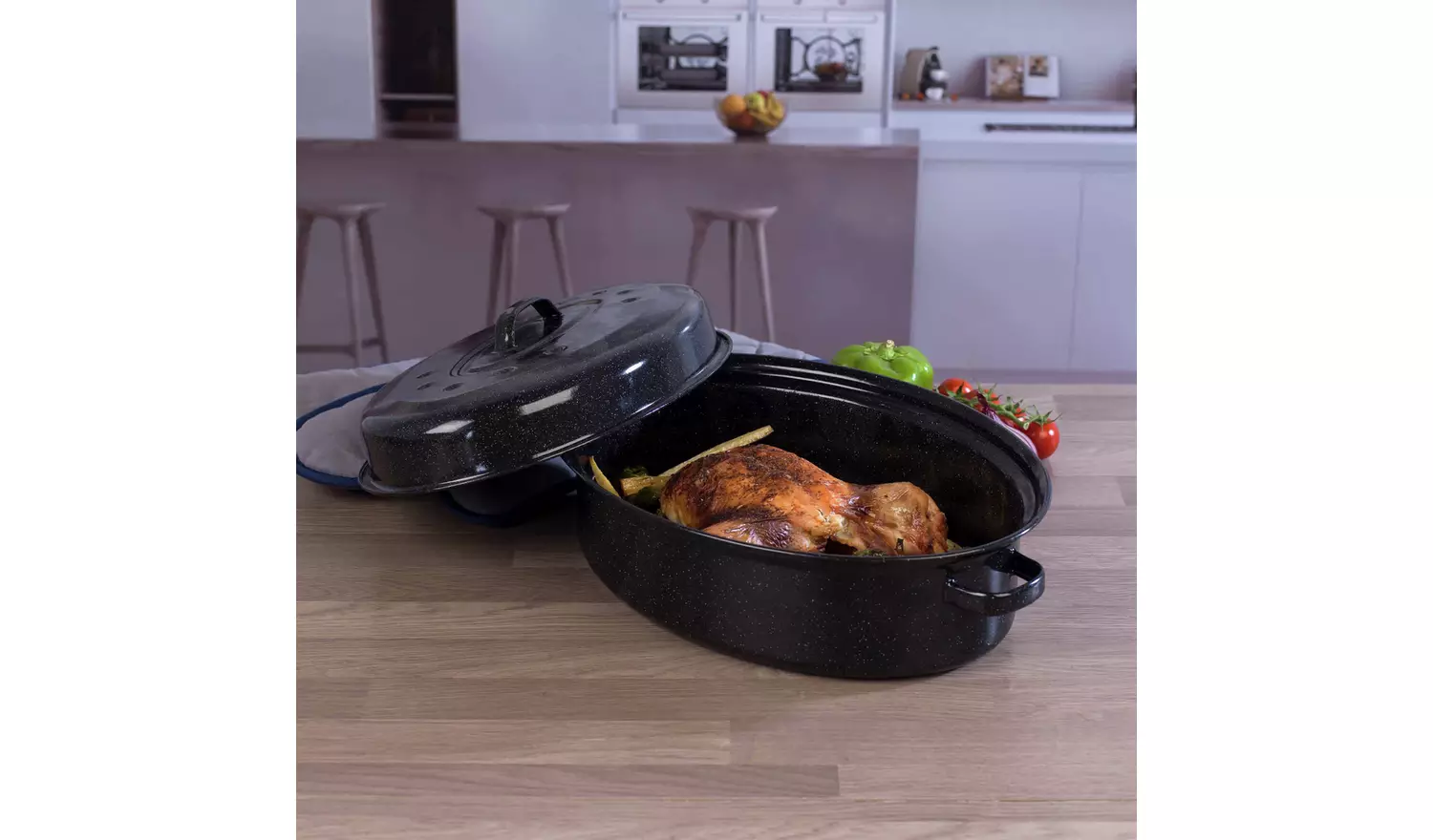 Russell Hobbs 36cm Self Basting Roaster