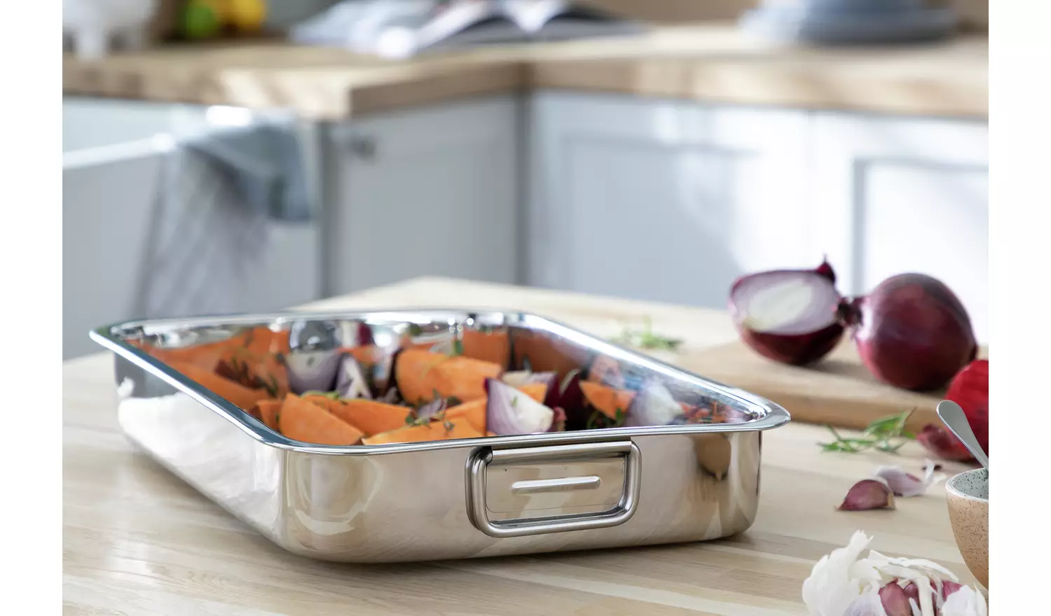 Habitat 40cm Stainless Steel Roasting Tin