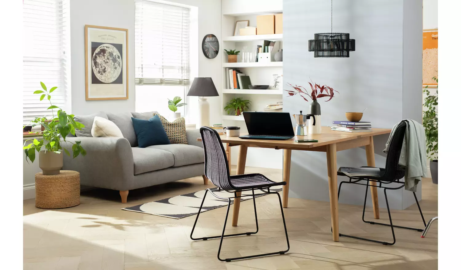 Habitat Lincoln Extending Oak 4 - 8 Seater Dining Table