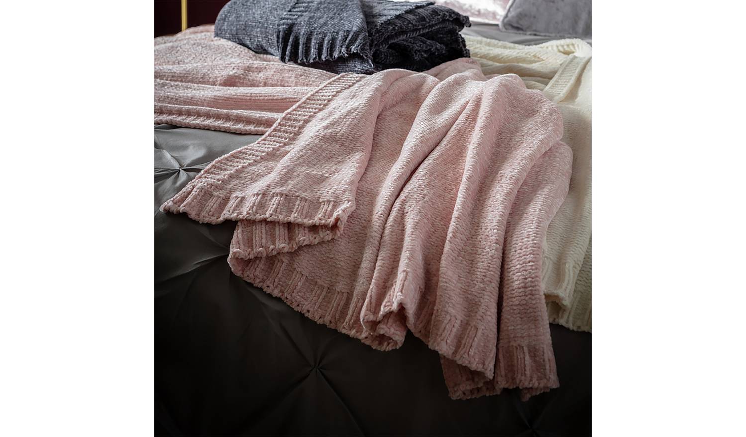 Habitat Chenille Throw - Blush Pink - 125x150cm