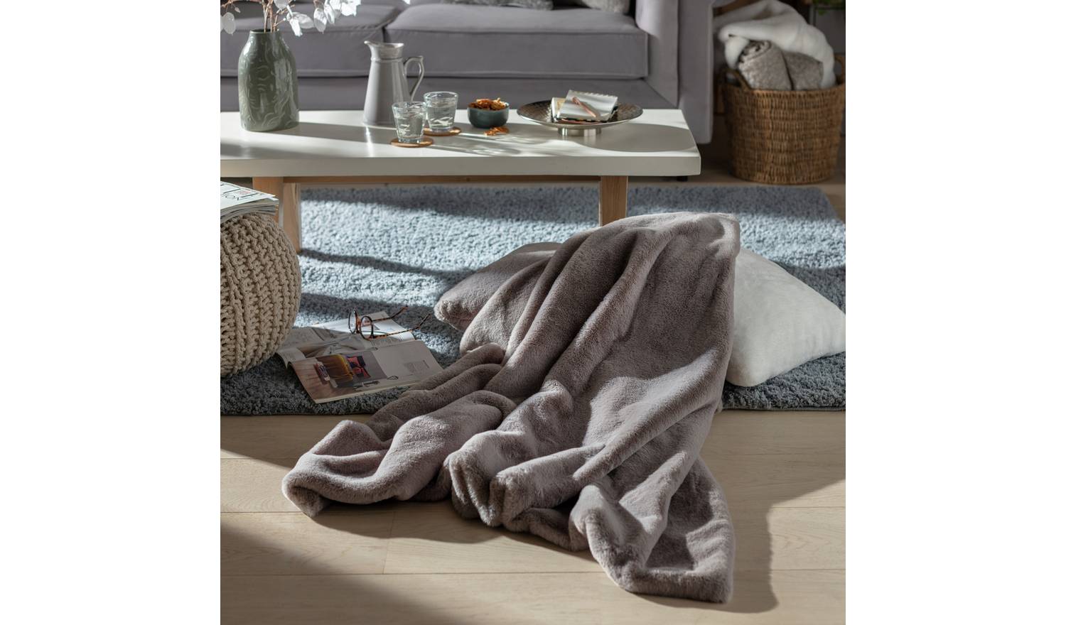 Habitat Faux Fur Plain Throw - Grey - 125x150cm