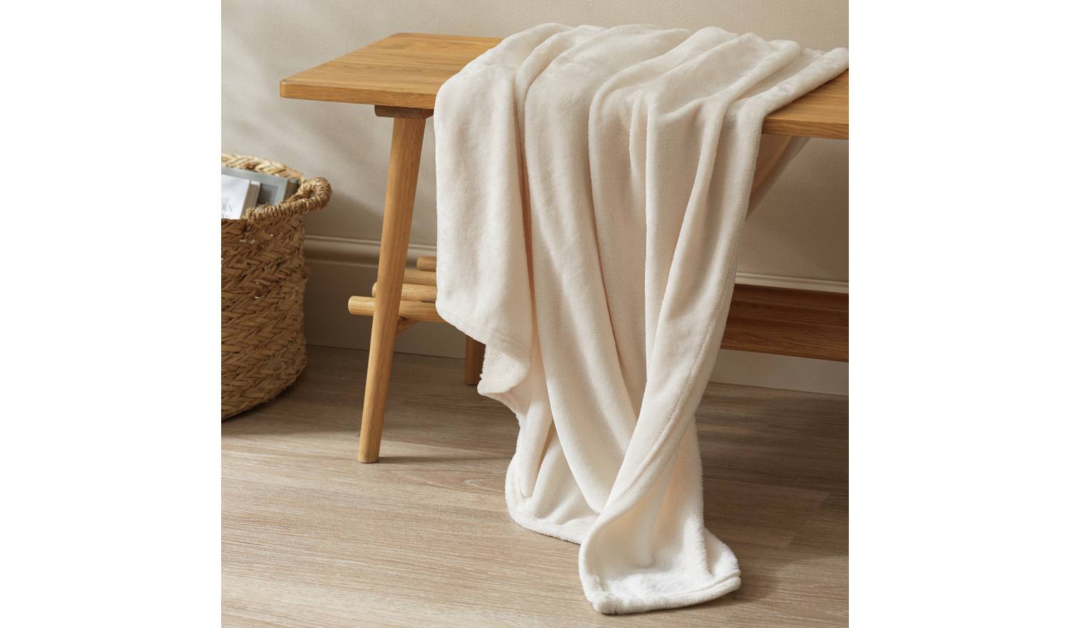 Argos Home Super Soft Fleece Throw - 125x150cm - Cream