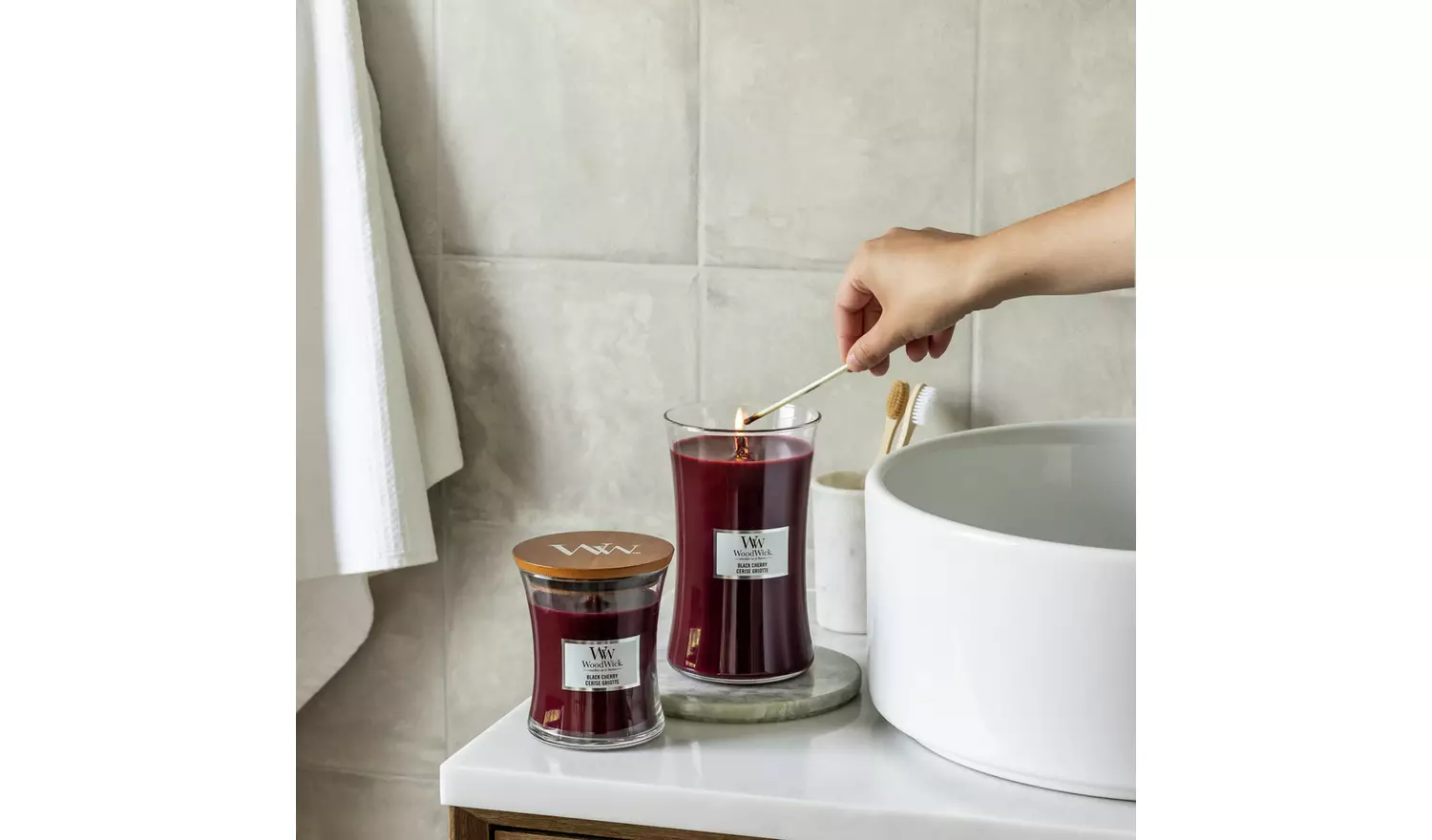 Woodwick Large Jar Candle - Black Cherry