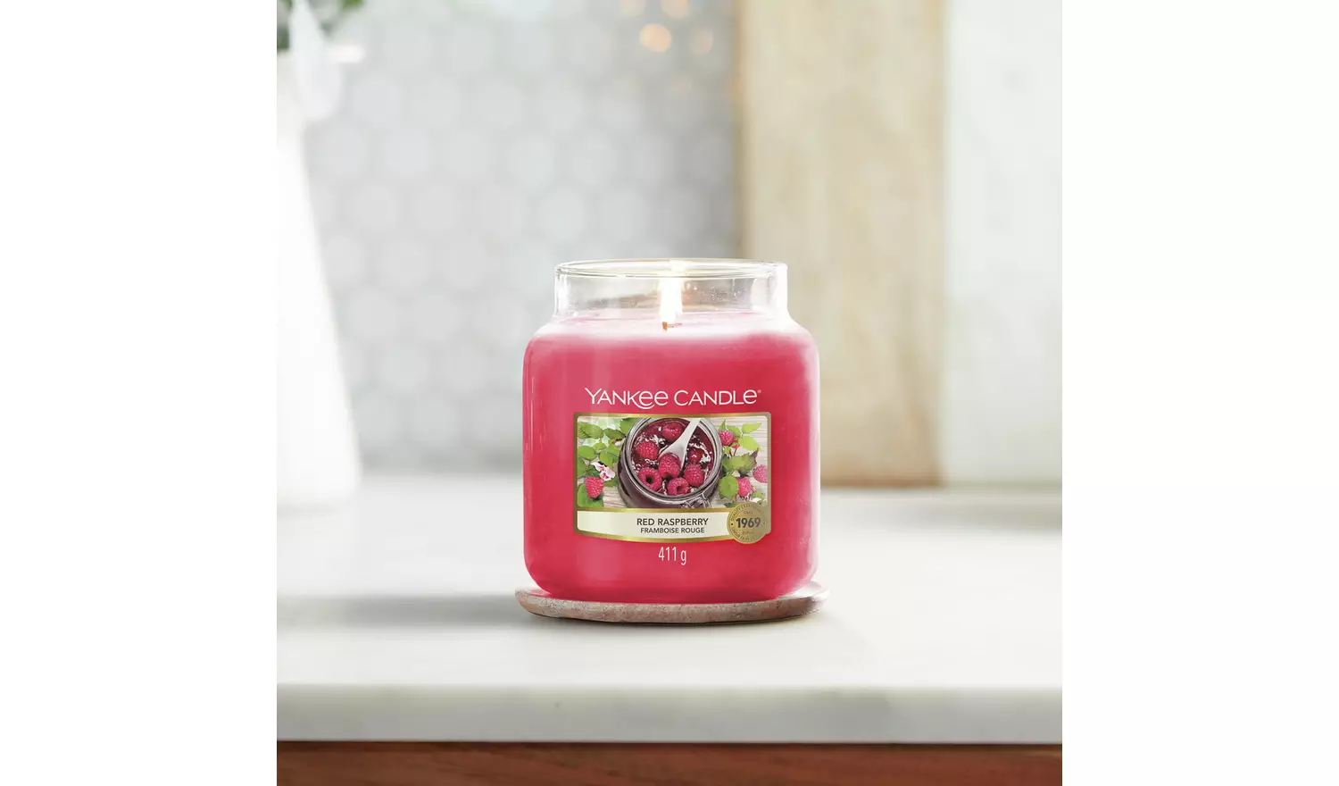 Yankee Candle Medium Jar Candle - Red Raspberry