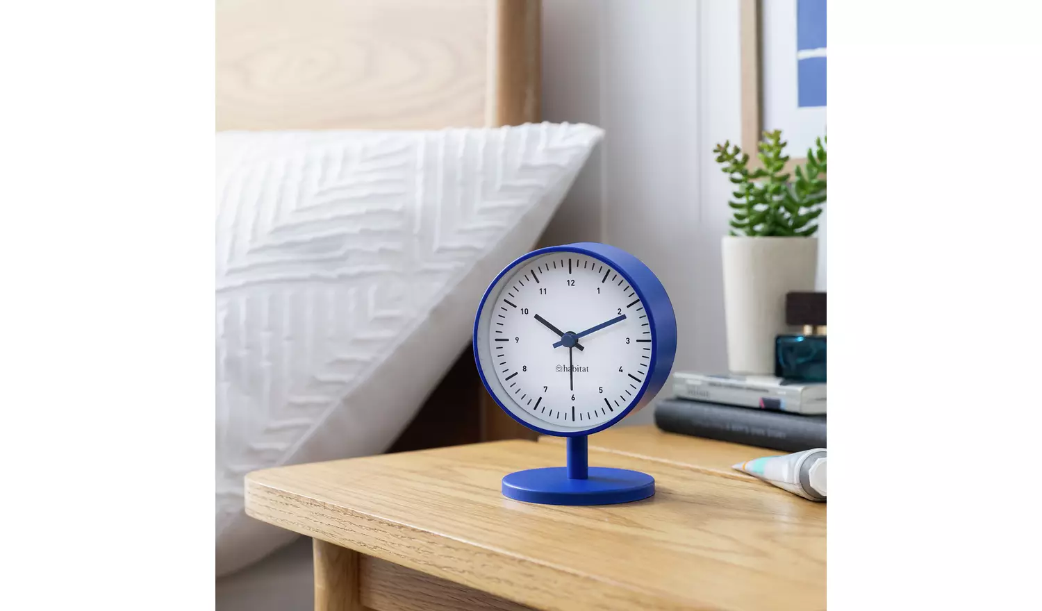 Habitat Analogue Alarm Clock - Blue