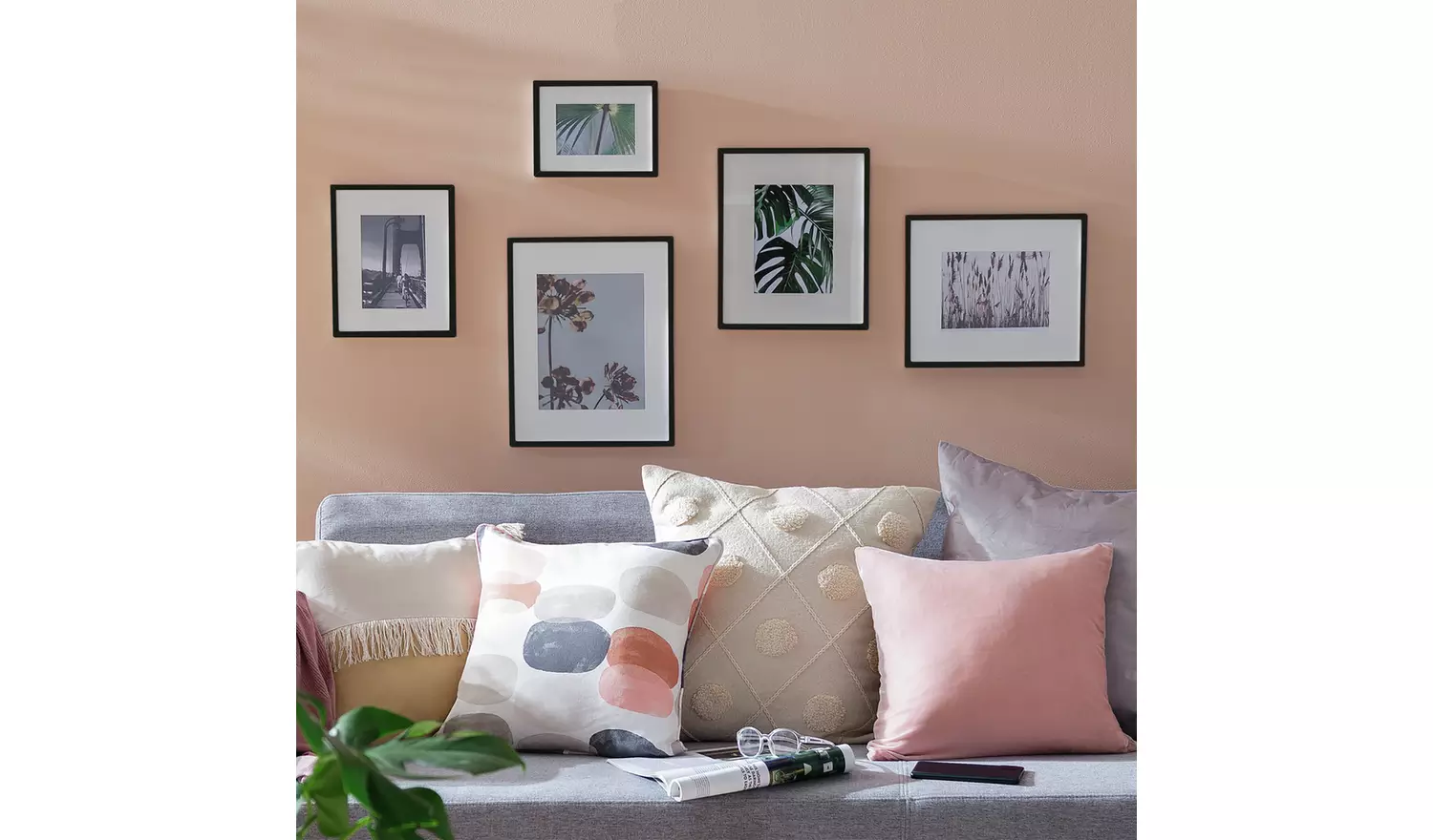 Habitat Aluminus Pack of 5 Black Metal Picture Frames