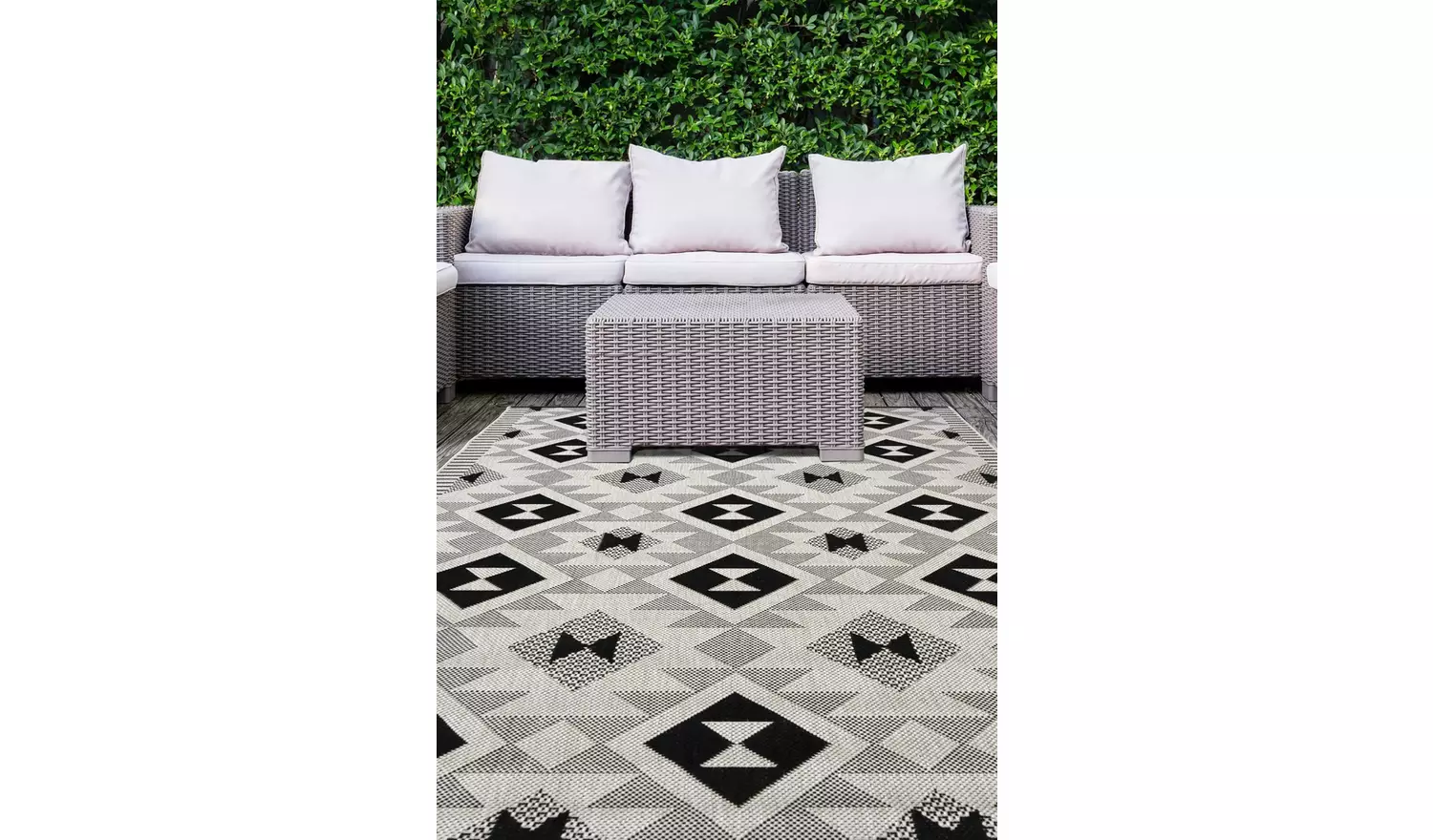 Chequerboard Mono Indoor Outdoor Rug