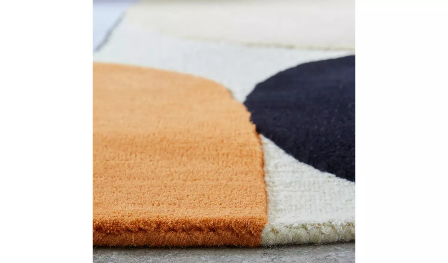 Habitat Carved Geometric Round Wool Cut Pile Rug - 120cm