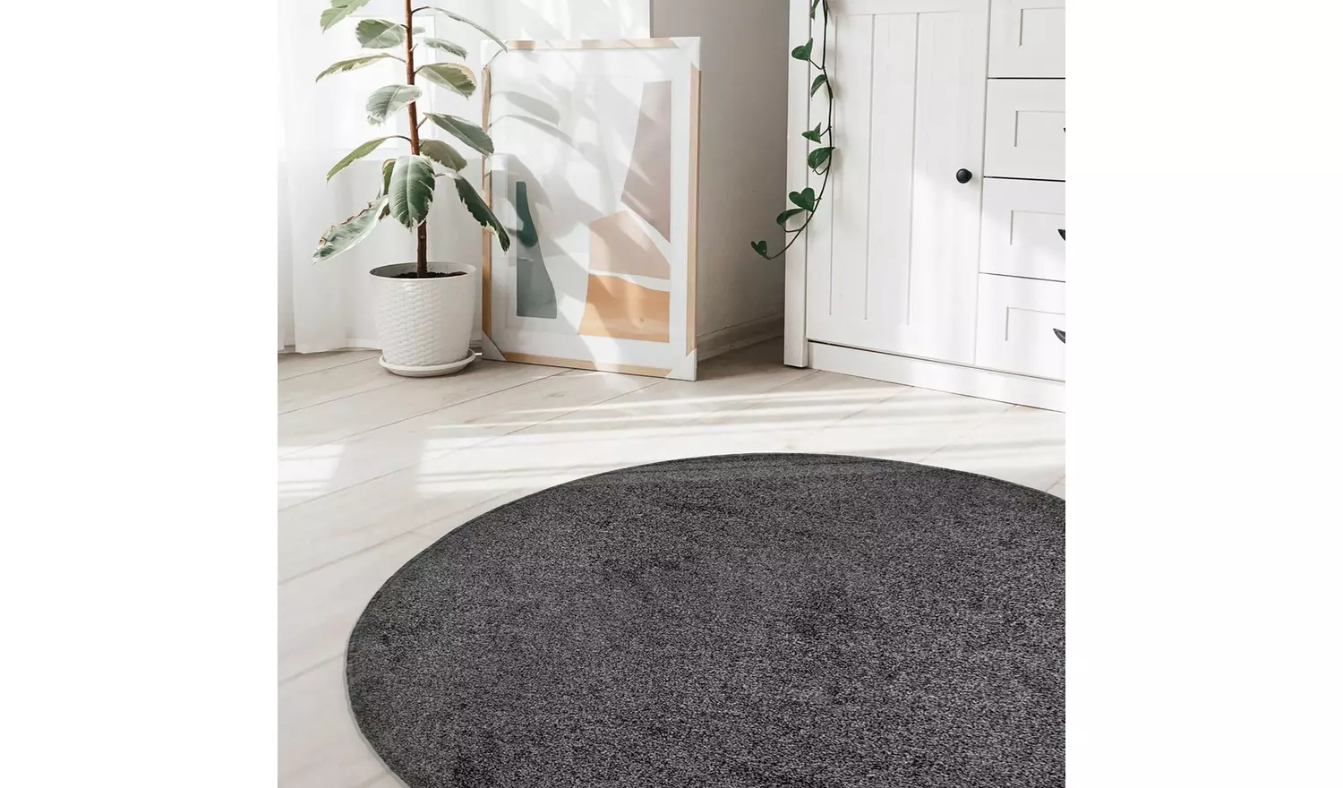 Relay Plain Round Charcoal Short Pile Rug - 133cm