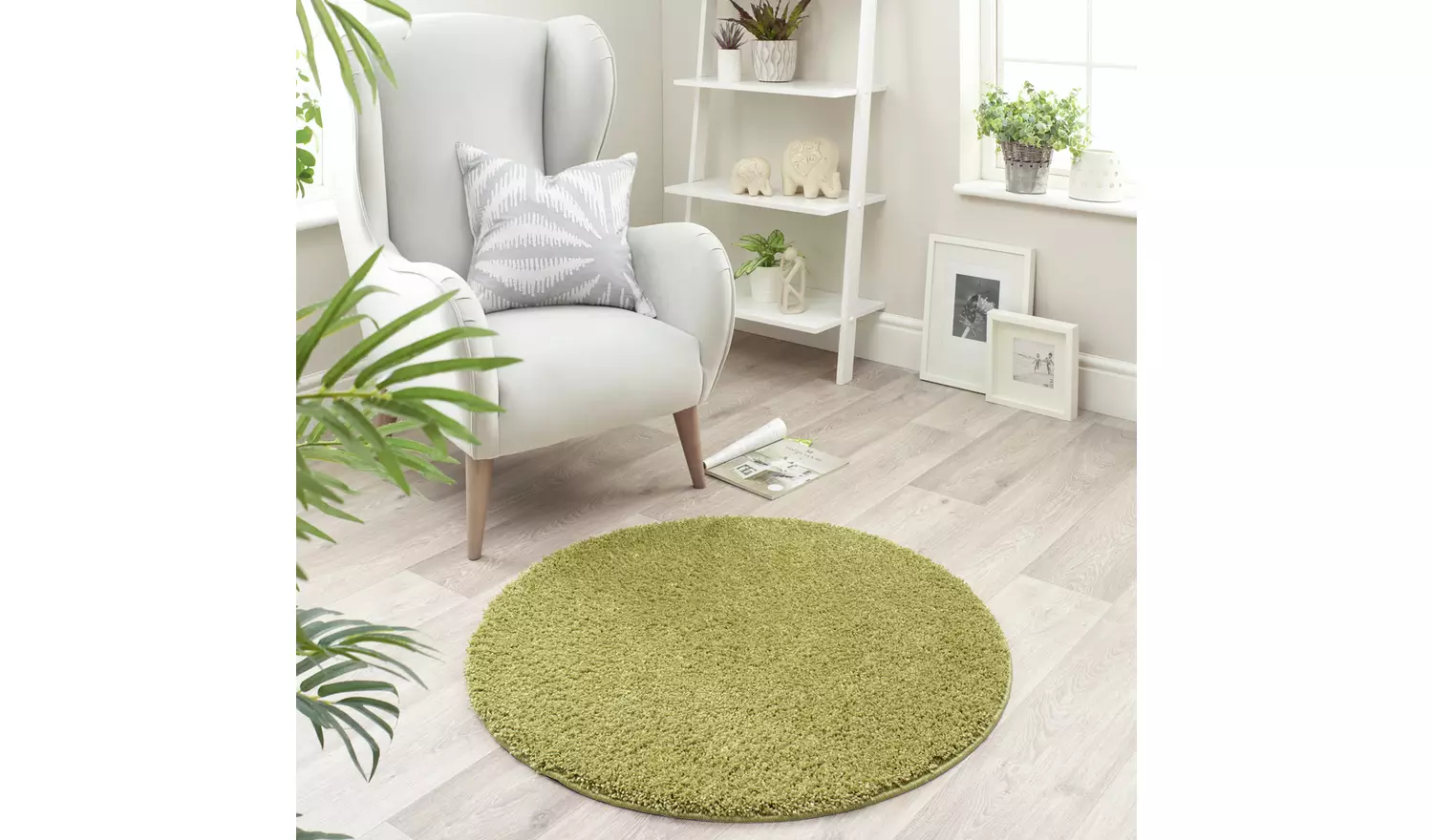 Buddy Washable Mat Plain Round Olive Cut Pile Rug - 100cm