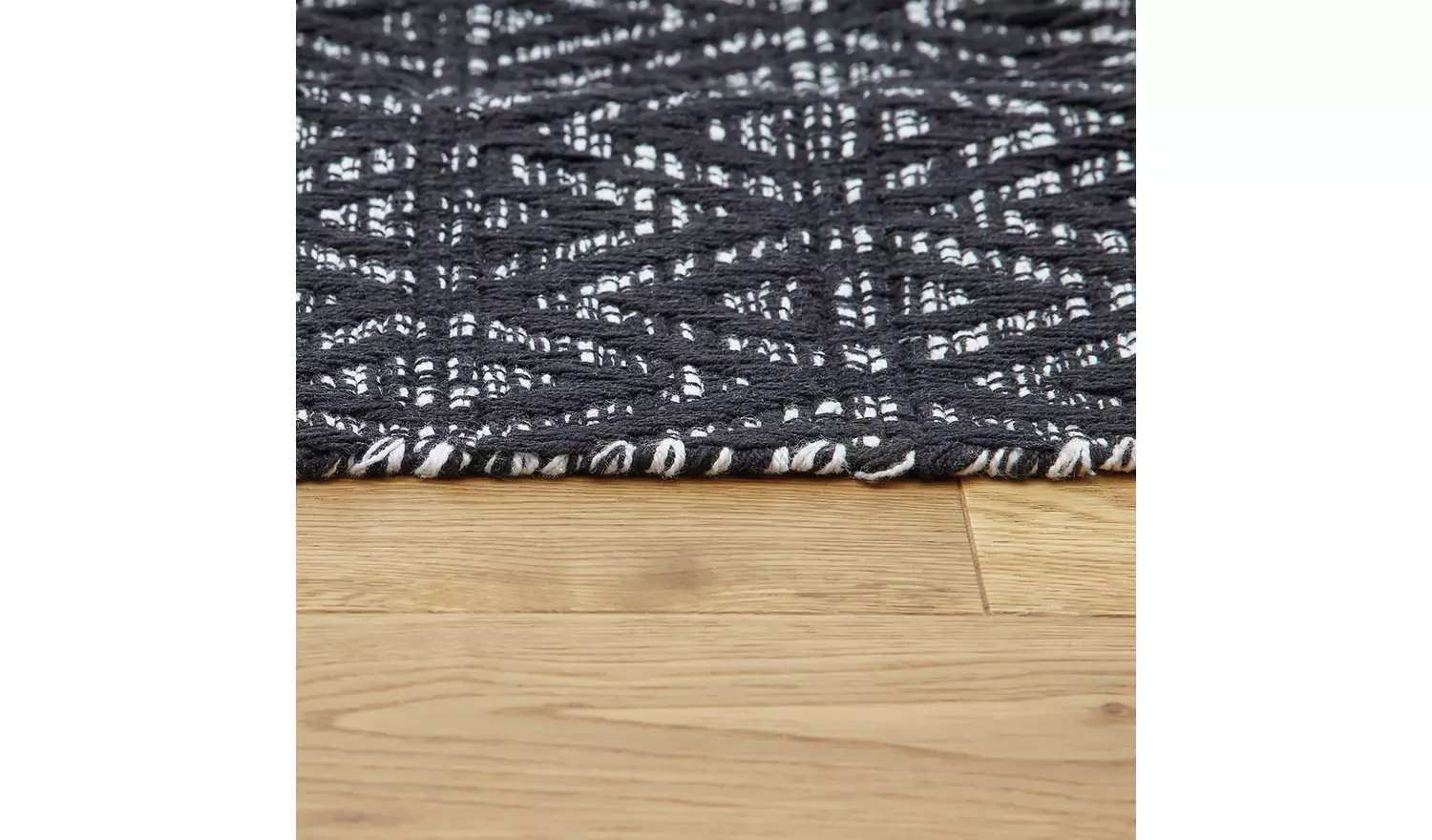 Argos Home Geometric Black Cotton Flatweave Rug - 110x80cm