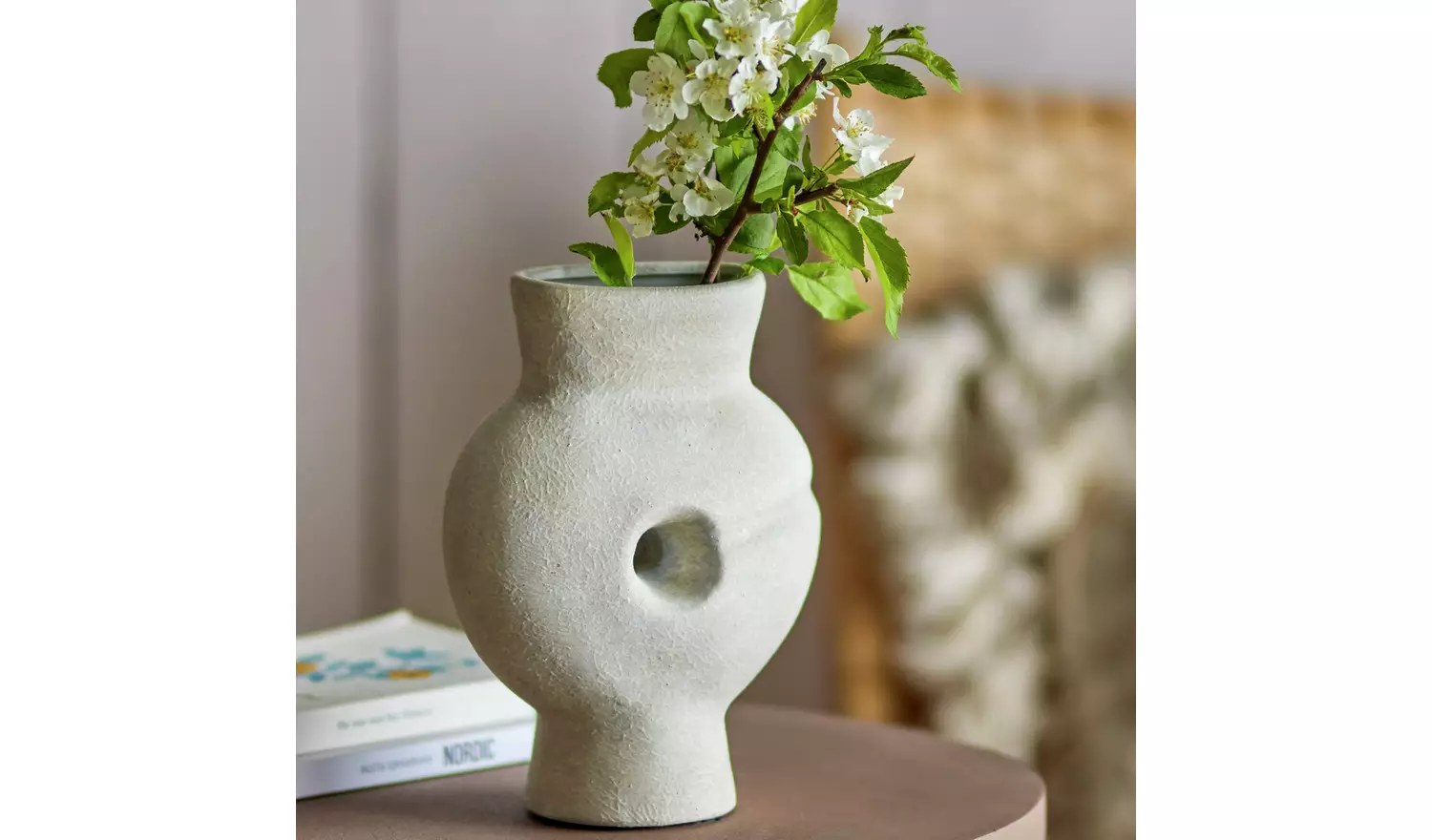 Bloomingville Chania Terracotta Vase - Cream