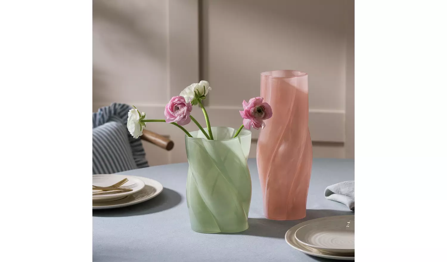 Habitat Twisted Glass Vase - Green