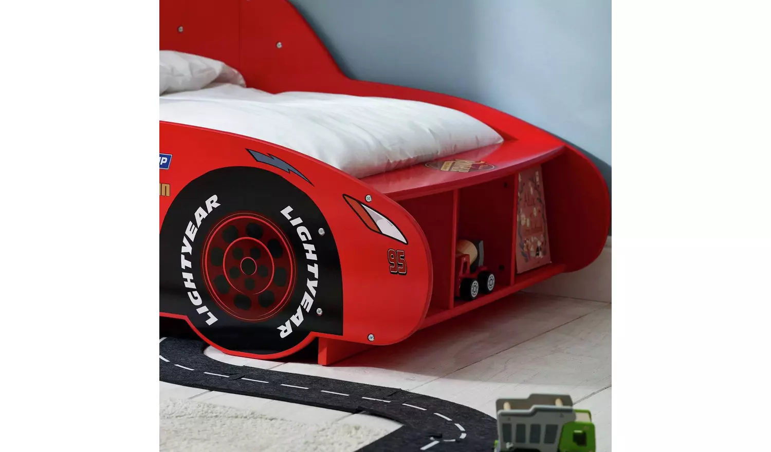 Disney Lightning McQueen Toddler Bed - Red