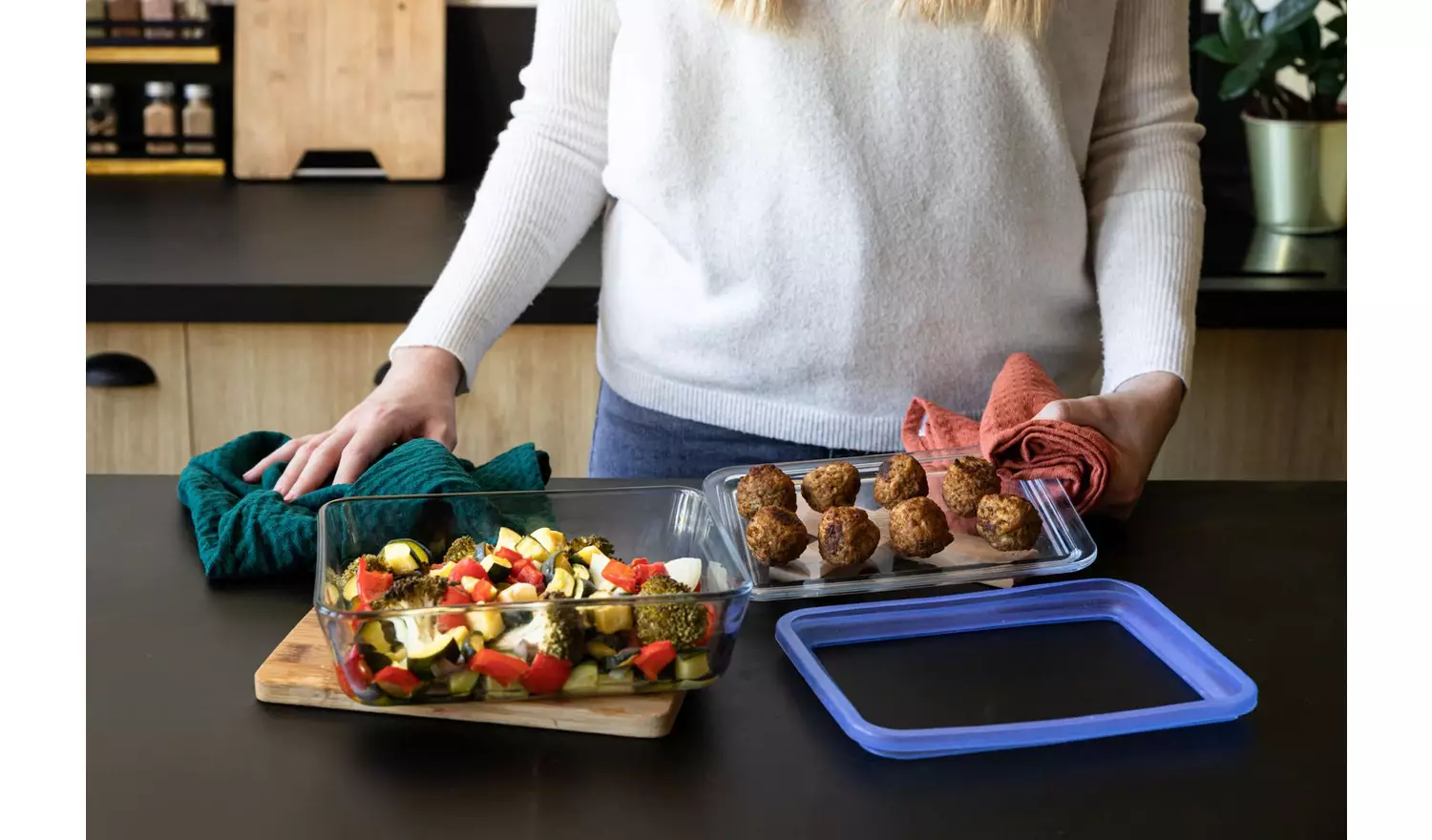 Pyrex Pure Glass 1.5L Rectangular Dish