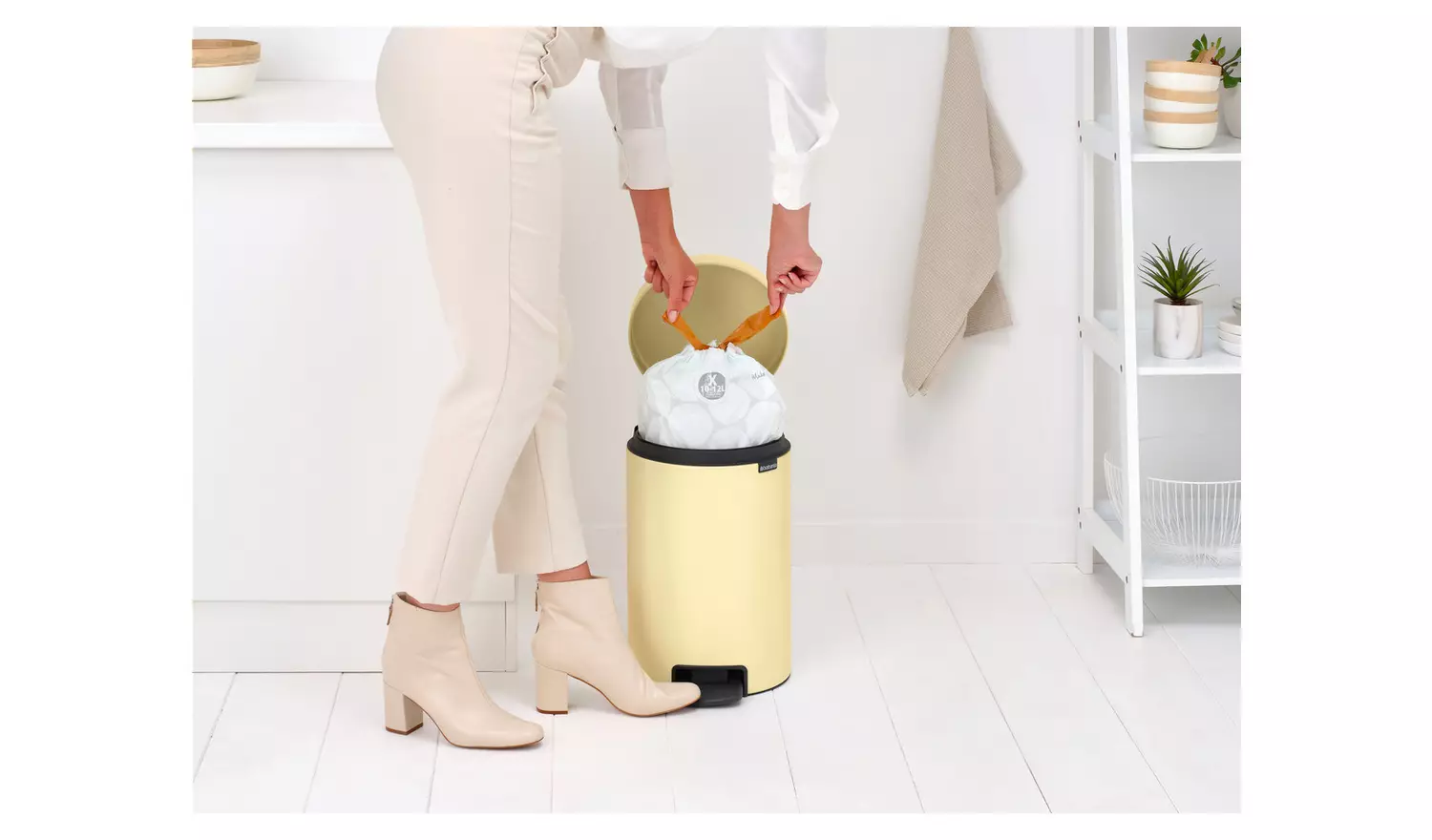 Brabantia 12 Litre New Icon Pedal Bin - Mellow Yellow