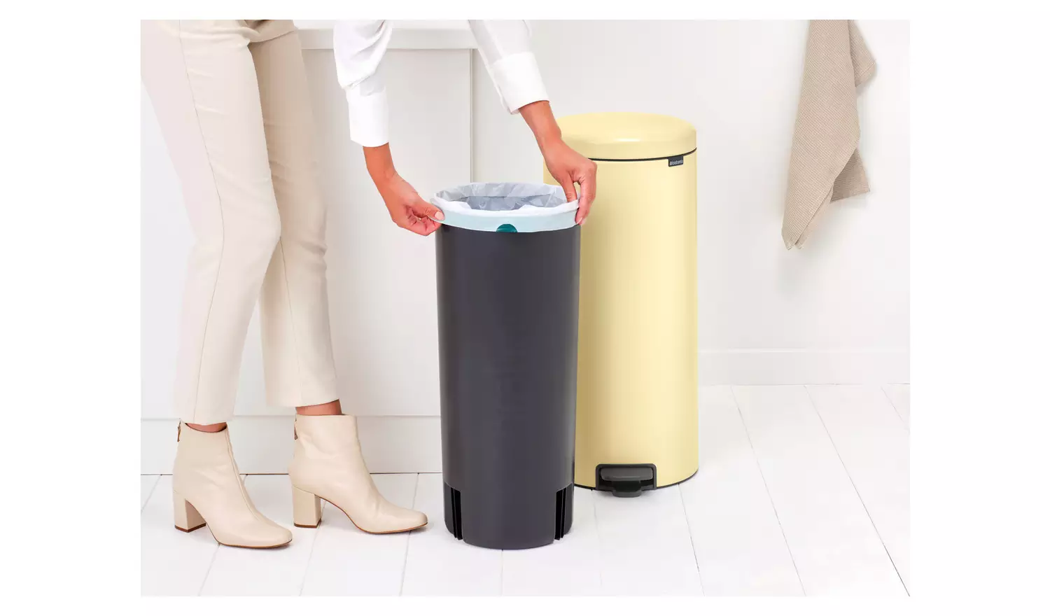 Brabantia 30 Litre New Icon Pedal Bin - Mellow Yellow