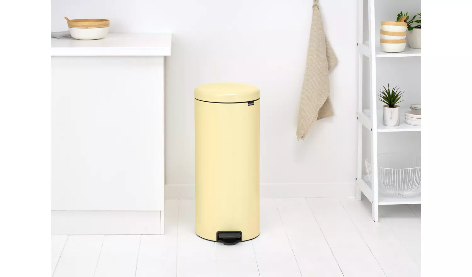 Brabantia 30 Litre New Icon Pedal Bin - Mellow Yellow