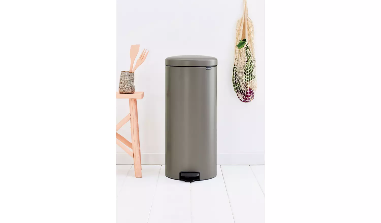 Brabantia 30L NewIcon Pedal Bin - Platinum