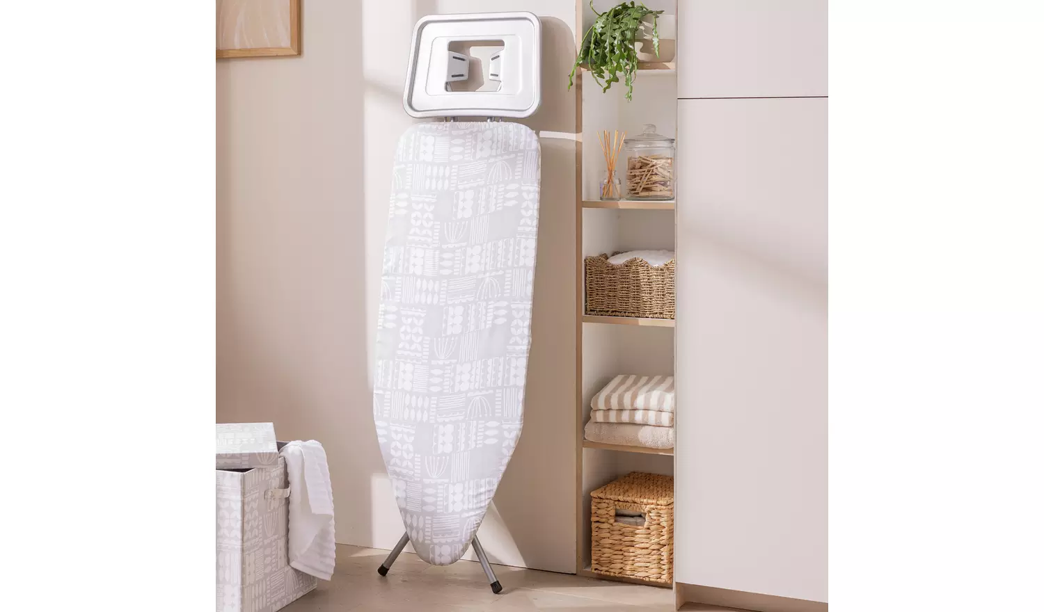 Habitat Extra Wide 120 x 45cm Ironing Board - Silver