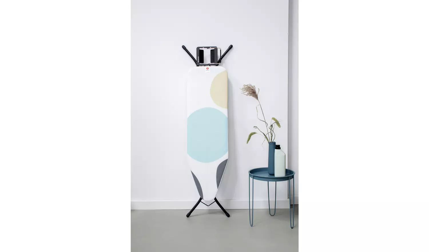 Brabantia Ironing Board B (124 x 38cm) - in Spring Bubbles