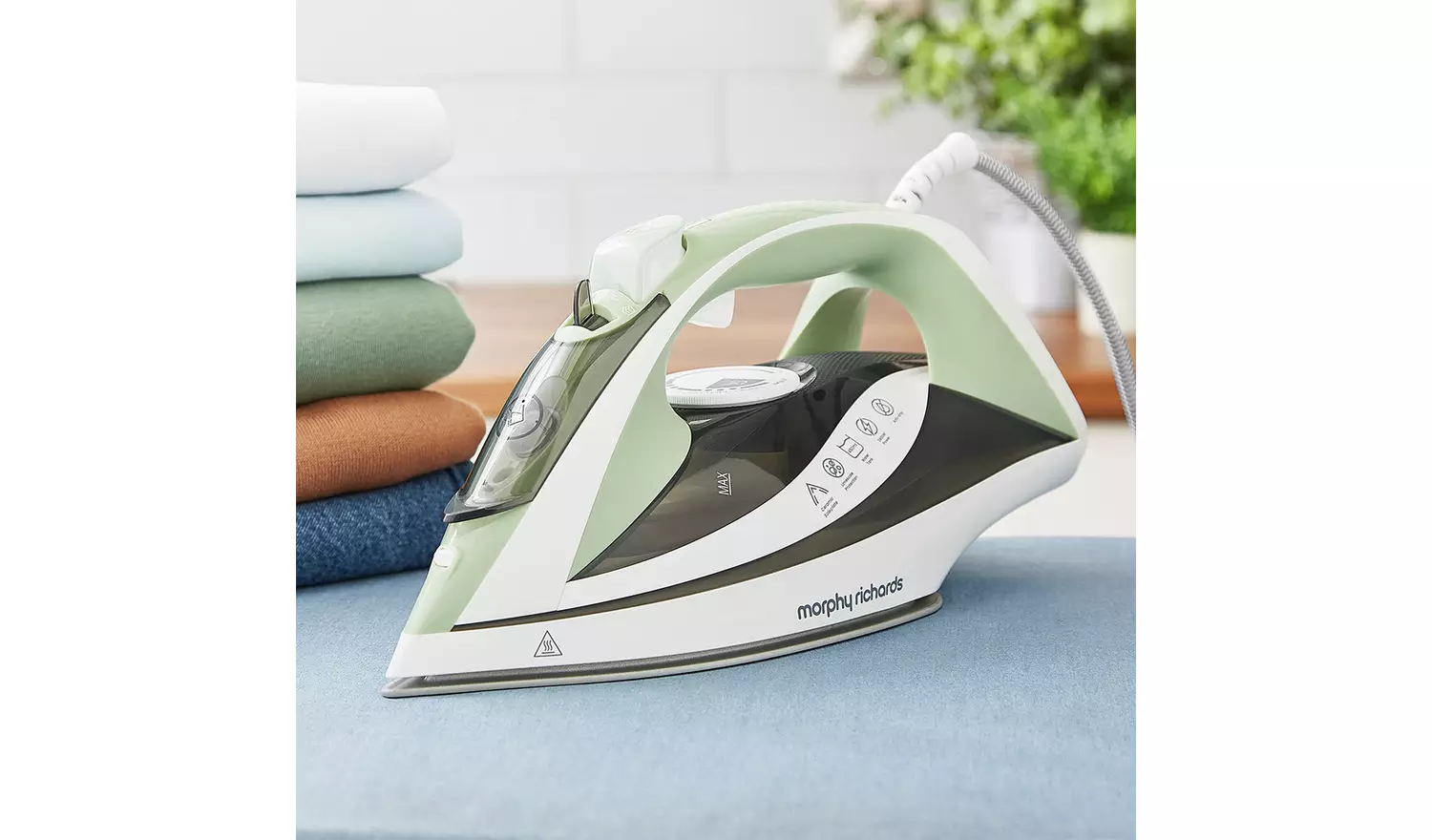 Morphy Richards Steam Flow Turbo Steam Iron 302010