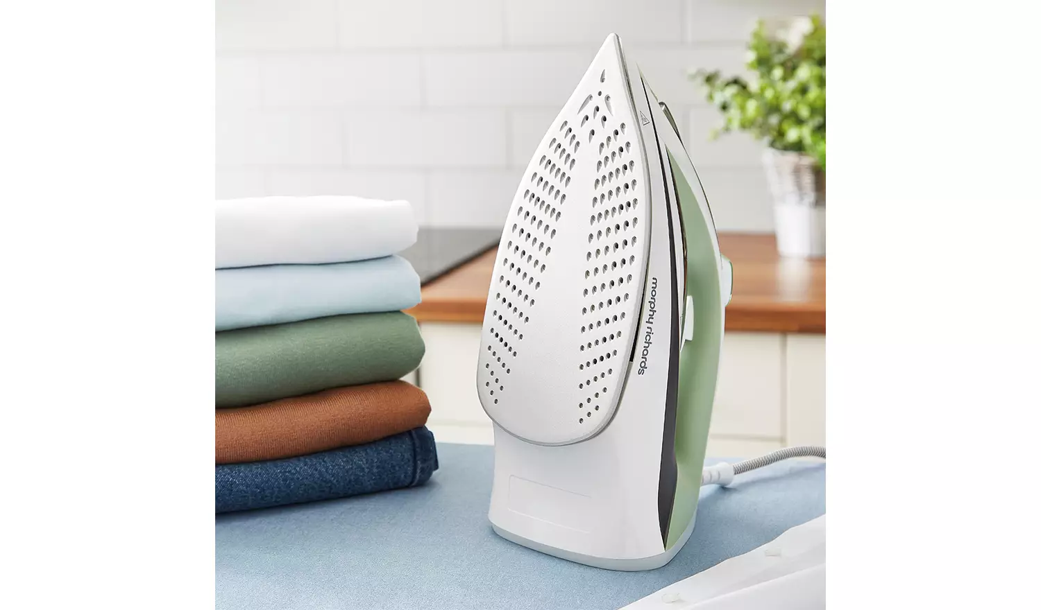 Morphy Richards Steam Flow Turbo Steam Iron 302010