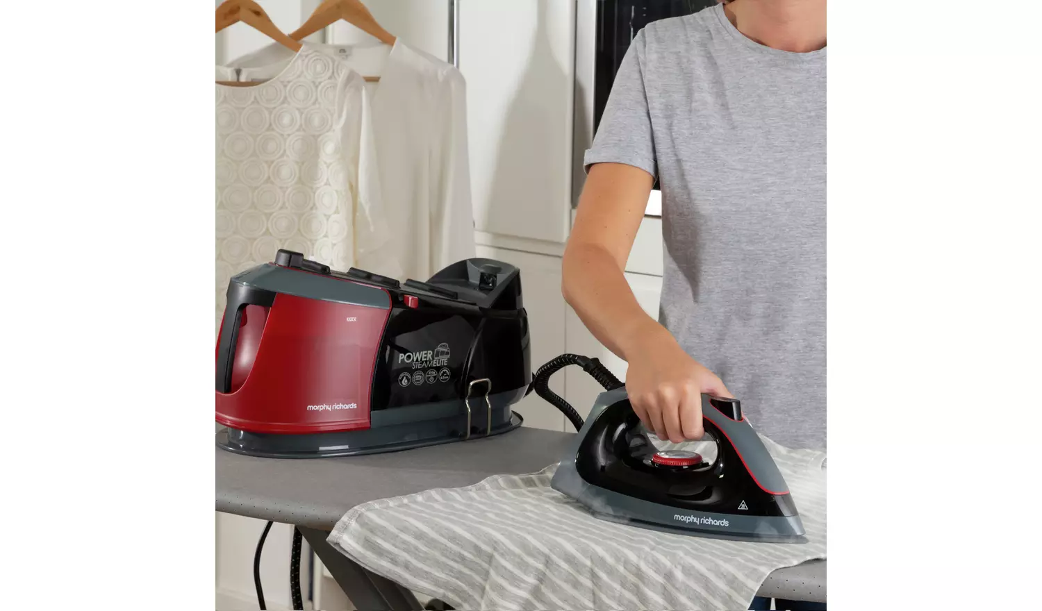 Morphy Richards 332013 Steam Generator Iron with Autoclean