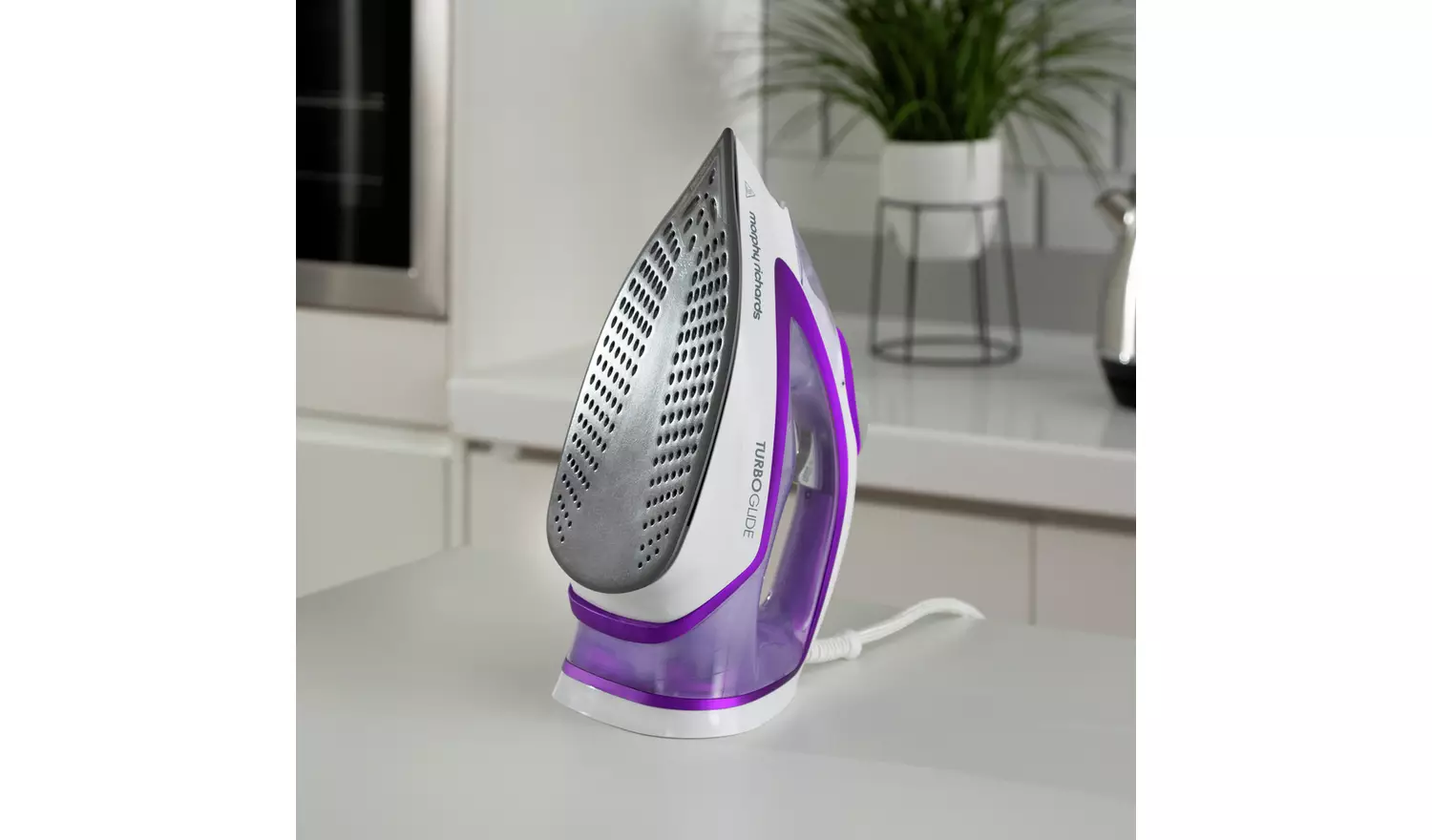 Morphy Richards 302000 Turbo Glide Steam Iron