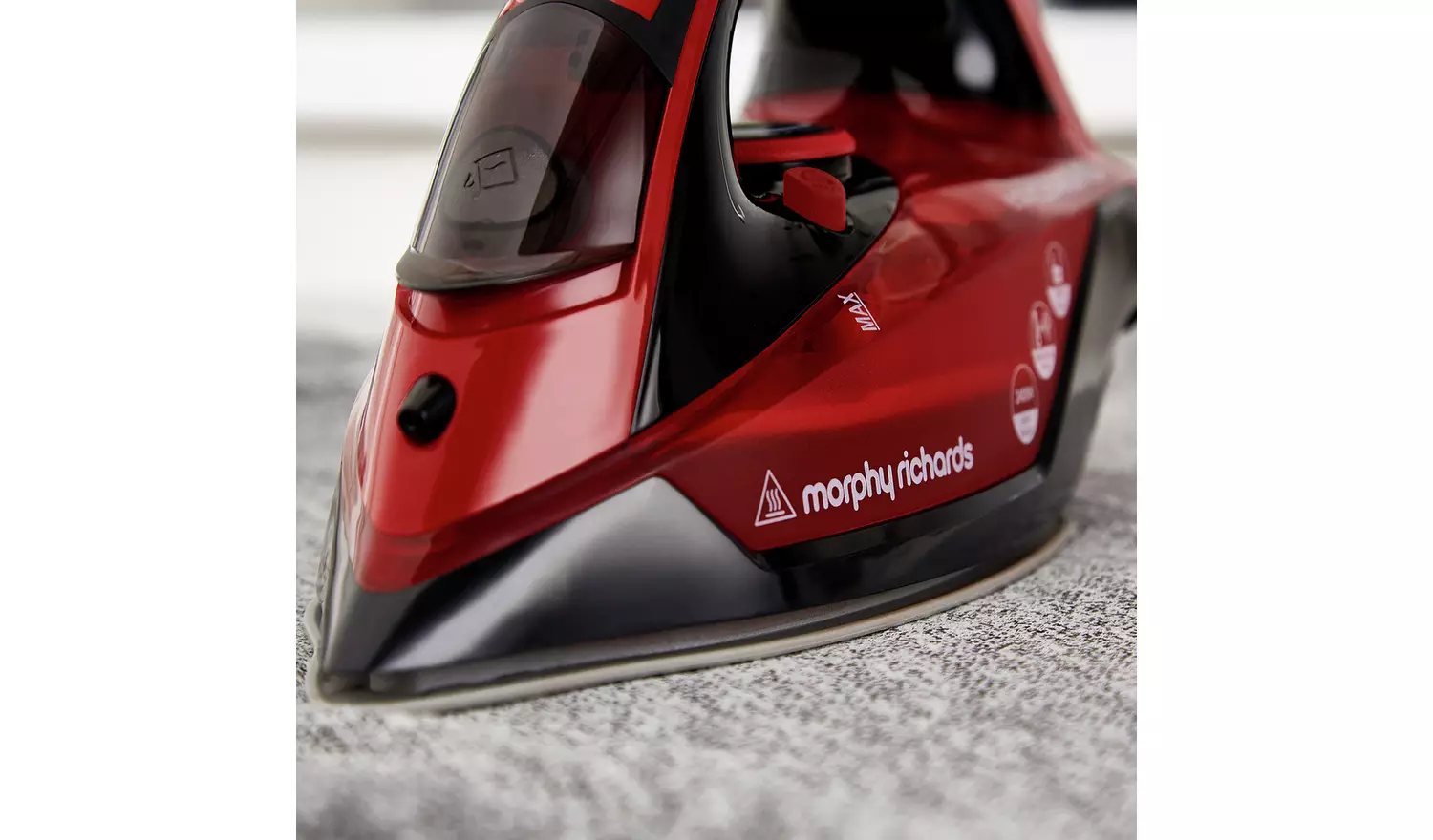 Morphy Richards 303250 Cordless Steam Iron